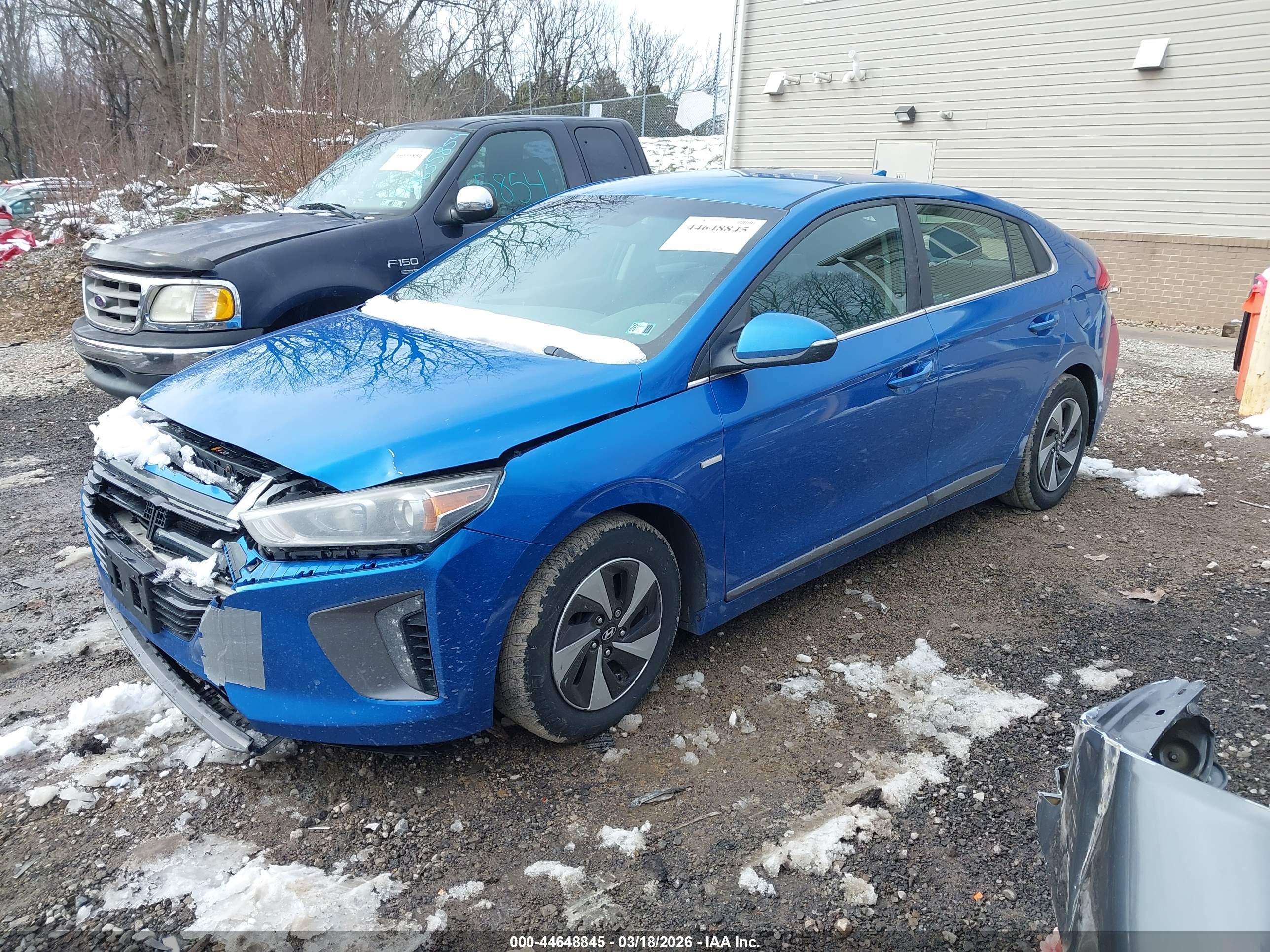 HYUNDAI IONIQ image 2