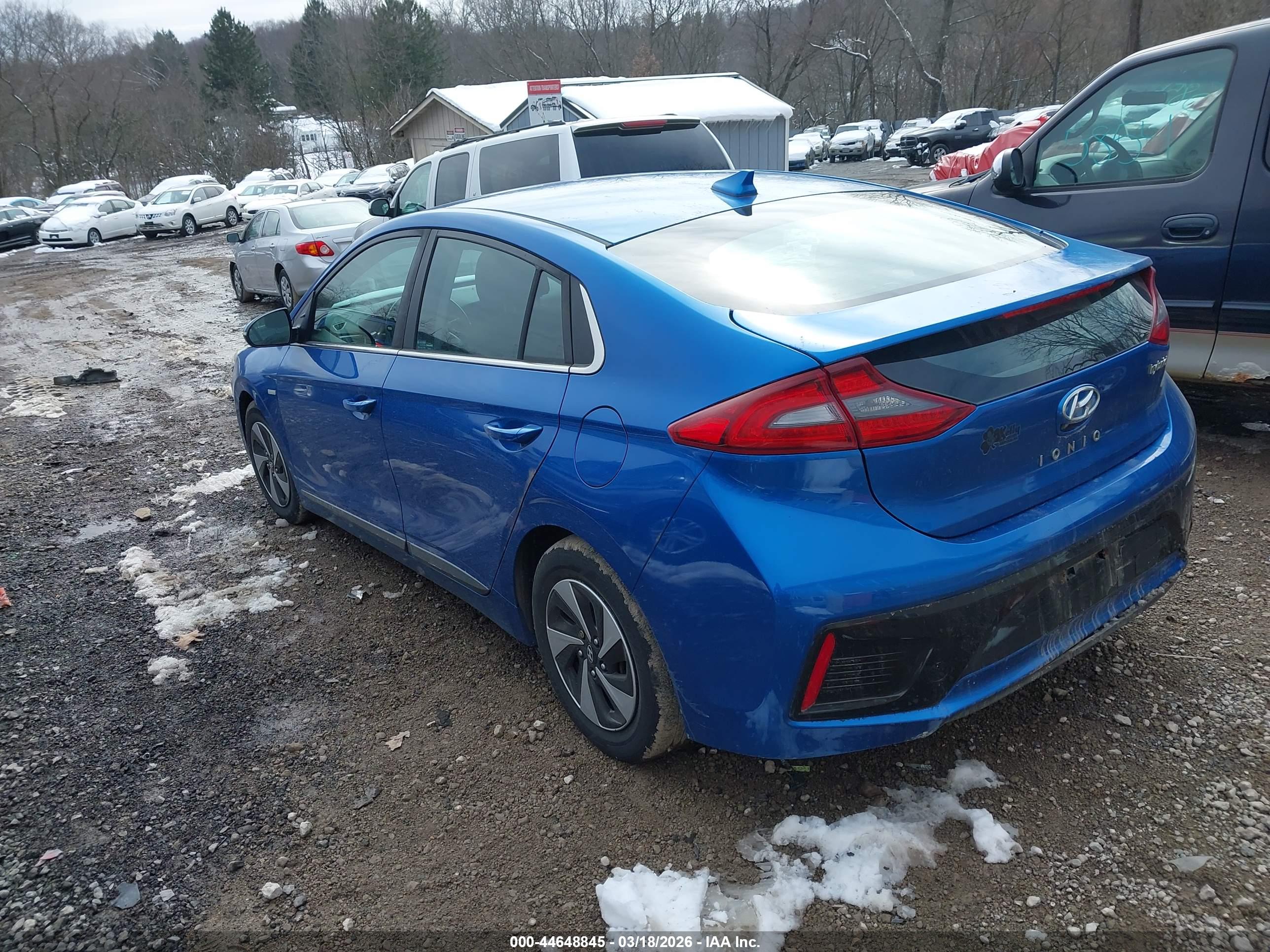 HYUNDAI IONIQ image 3