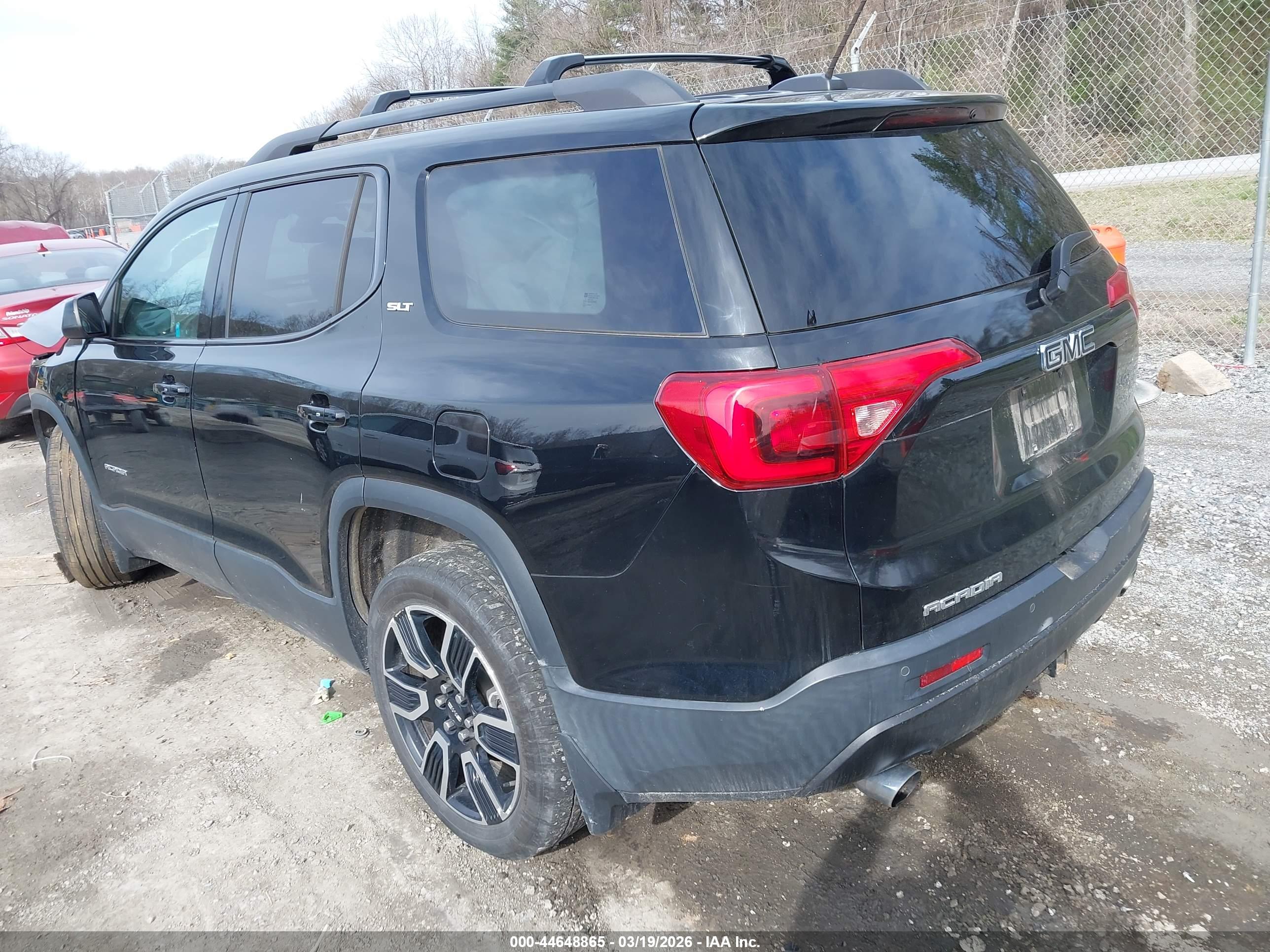GMC ACADIA image 3
