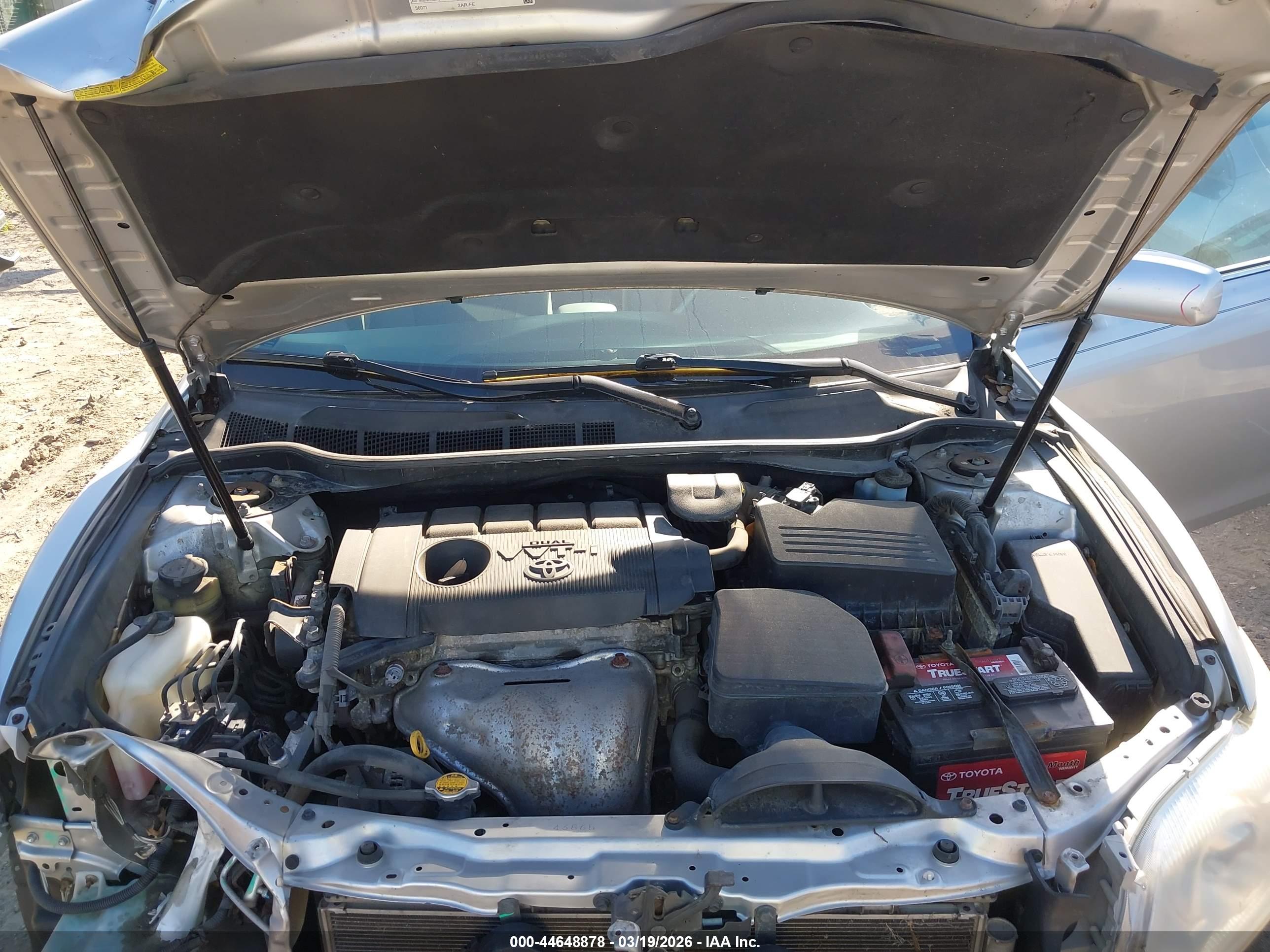 TOYOTA CAMRY image 10