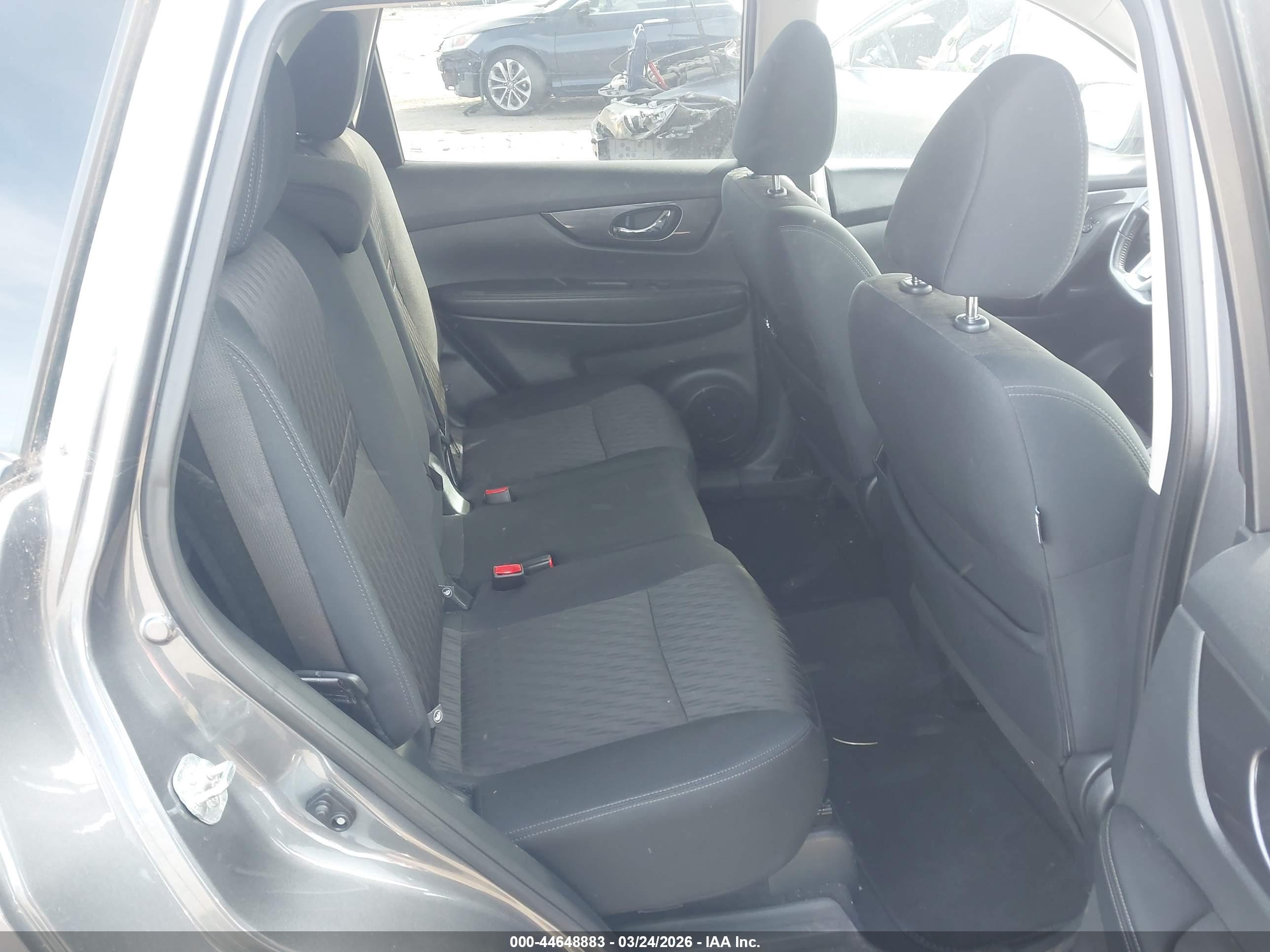 NISSAN ROGUE image 8