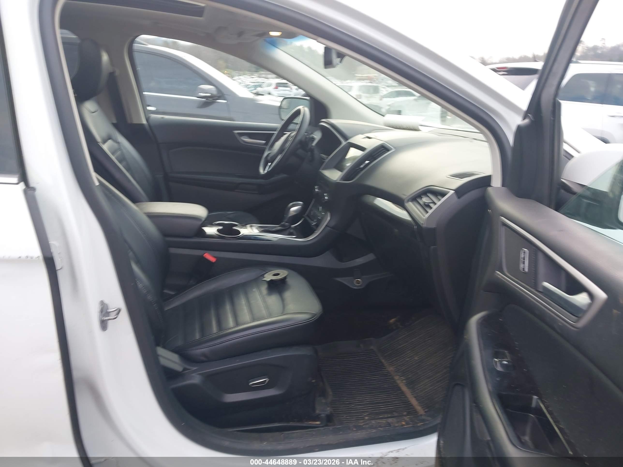 FORD EDGE image 5