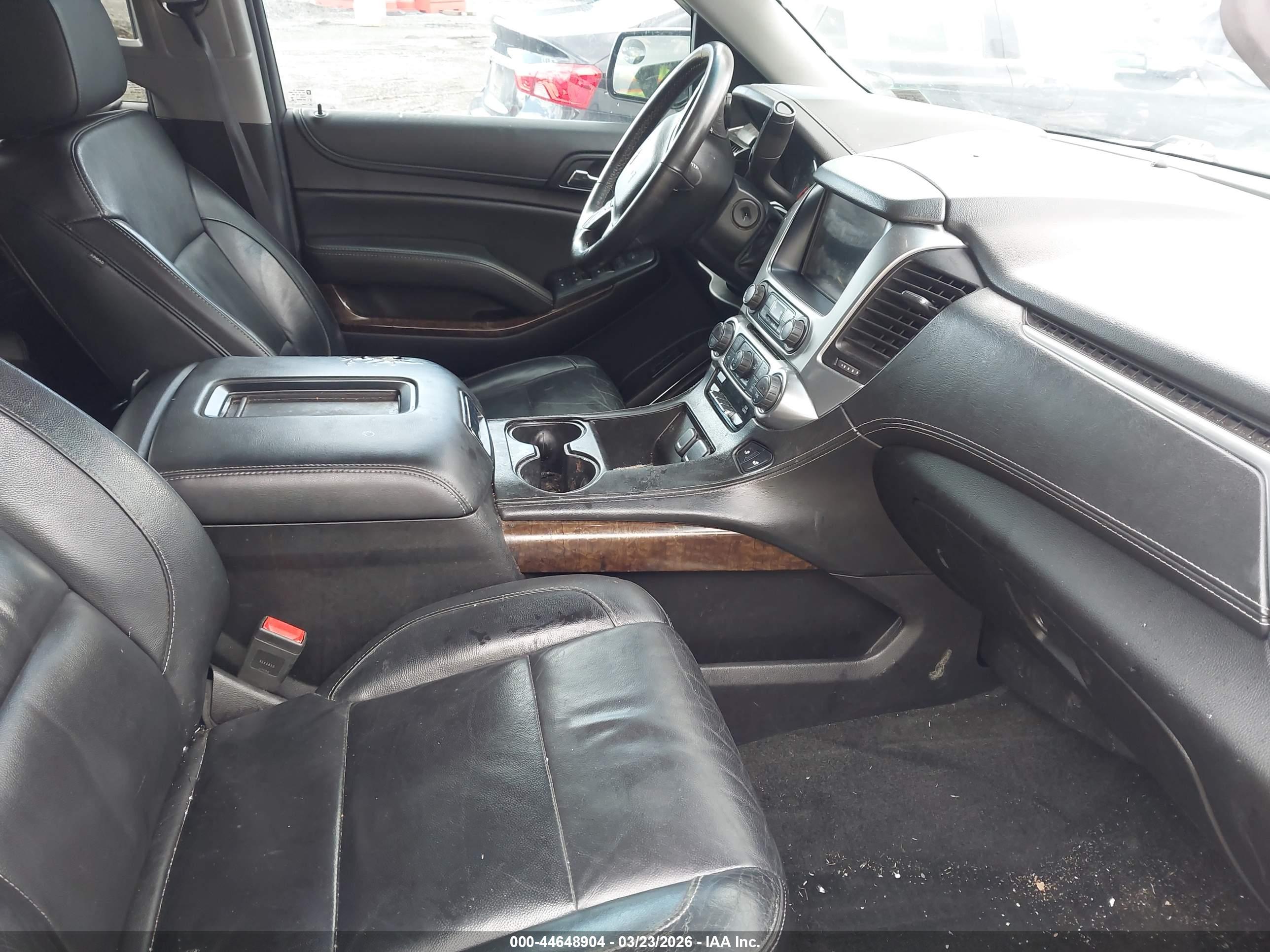 CHEVROLET TAHOE image 5