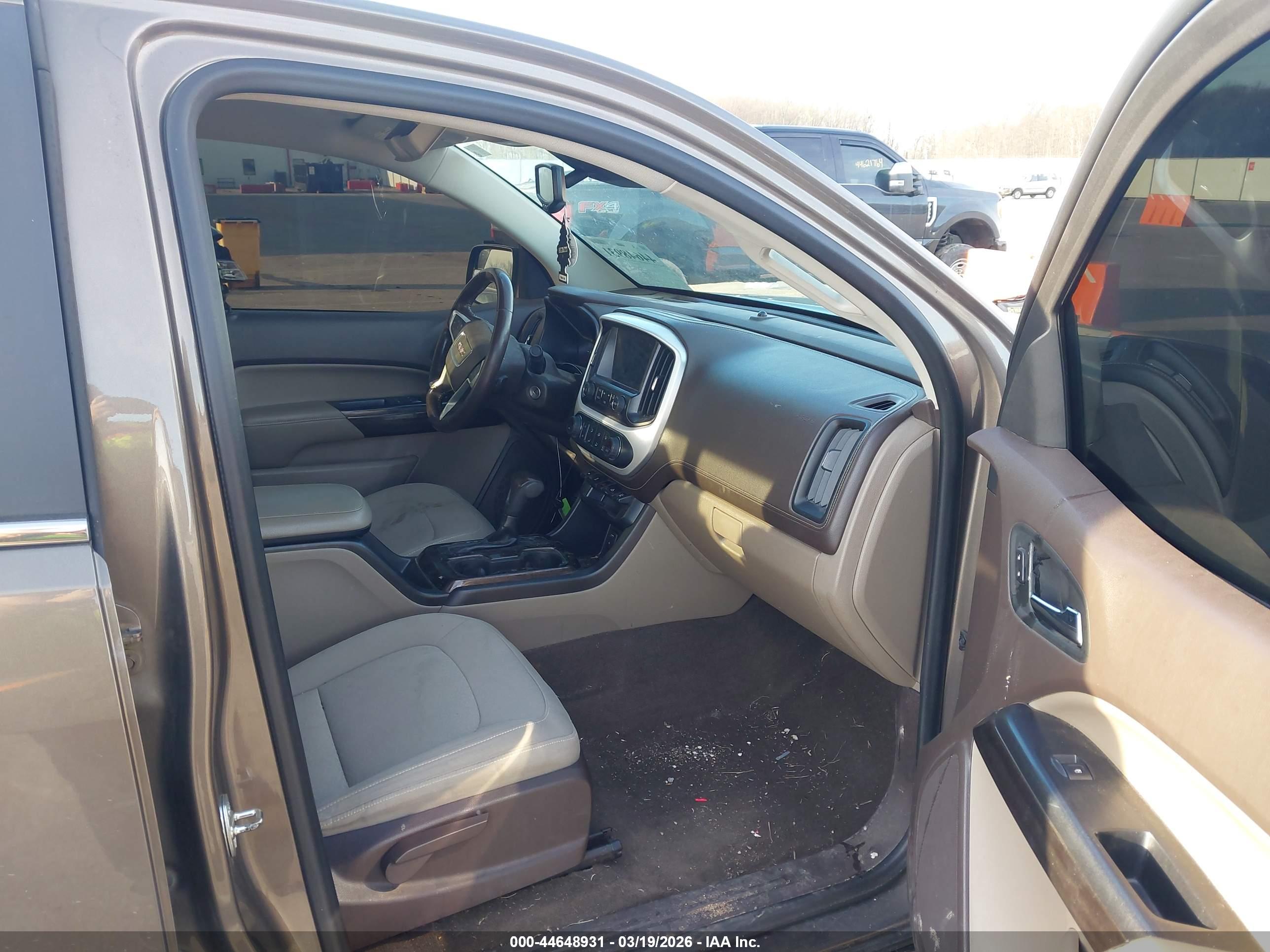 GMC CANYON image 5