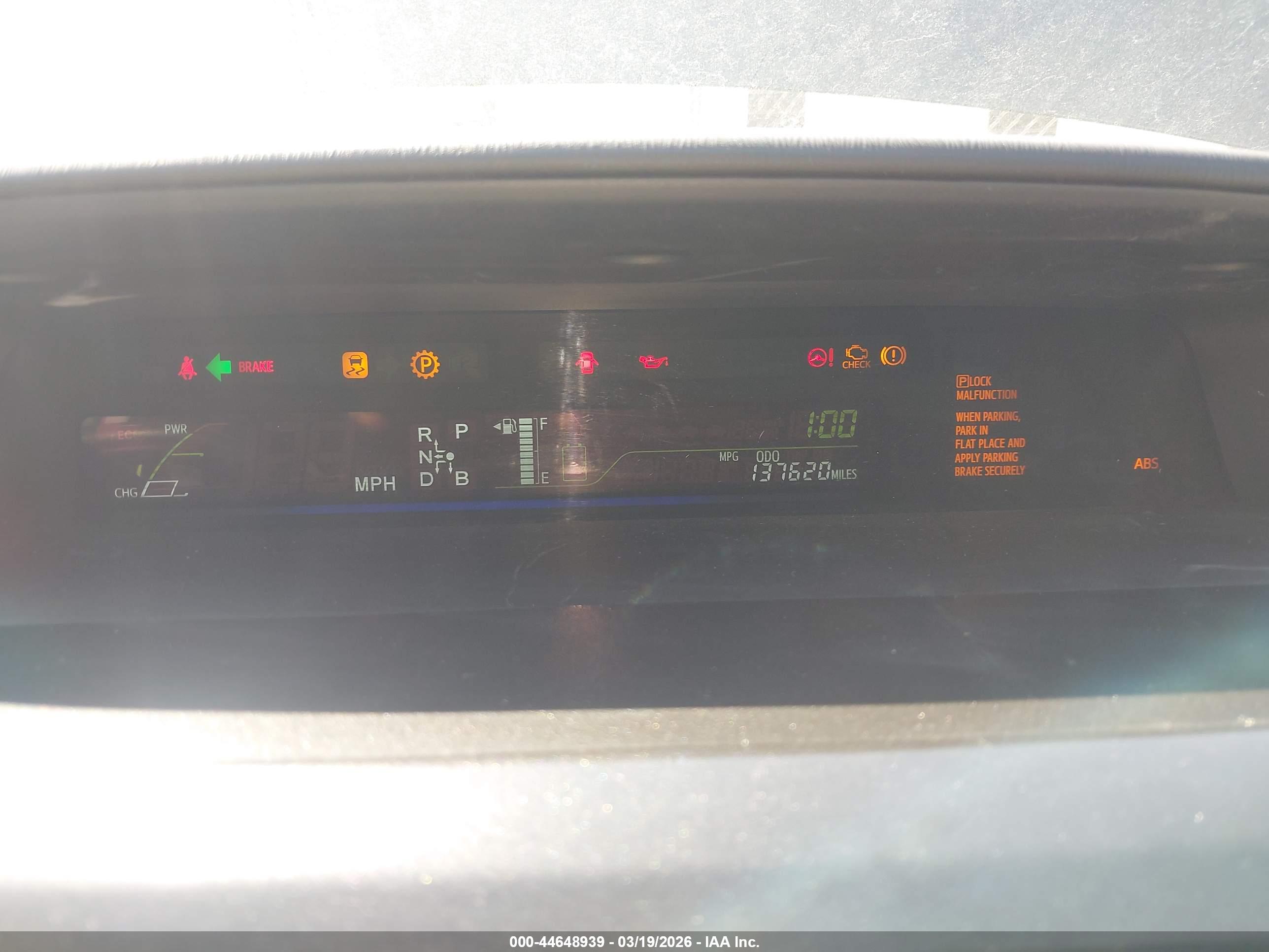 TOYOTA PRIUS image 7