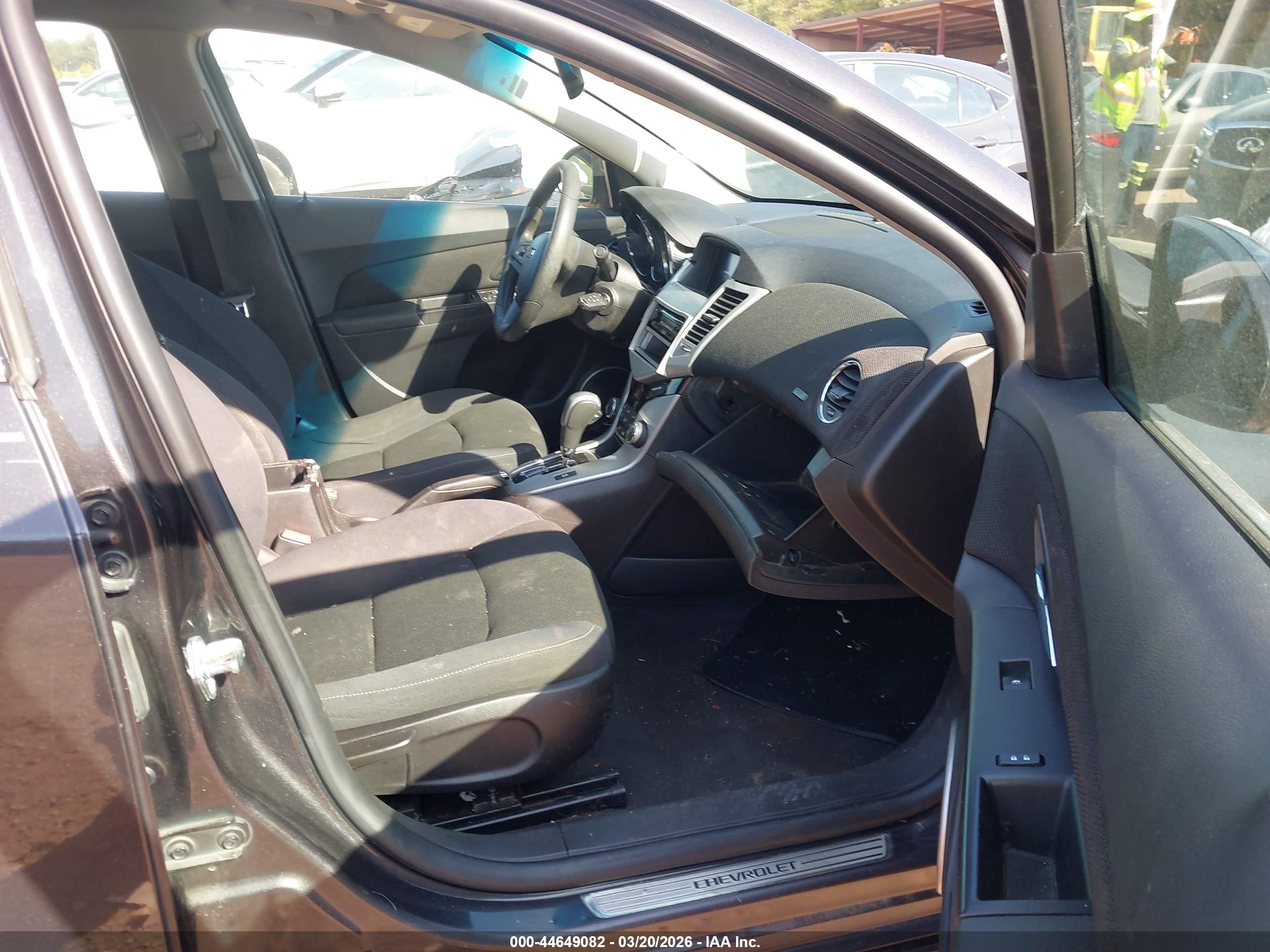 CHEVROLET CRUZE image 5