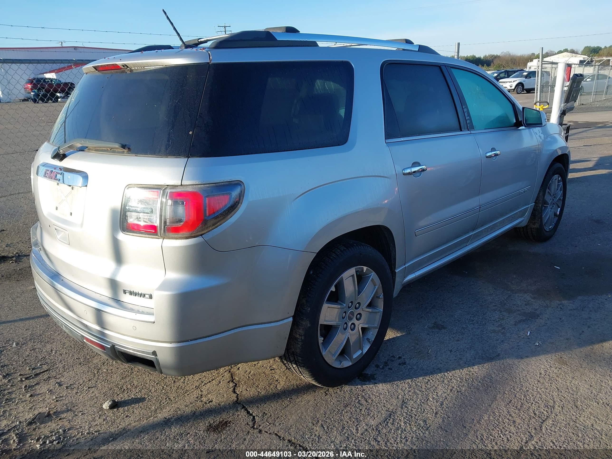 GMC ACADIA image 4