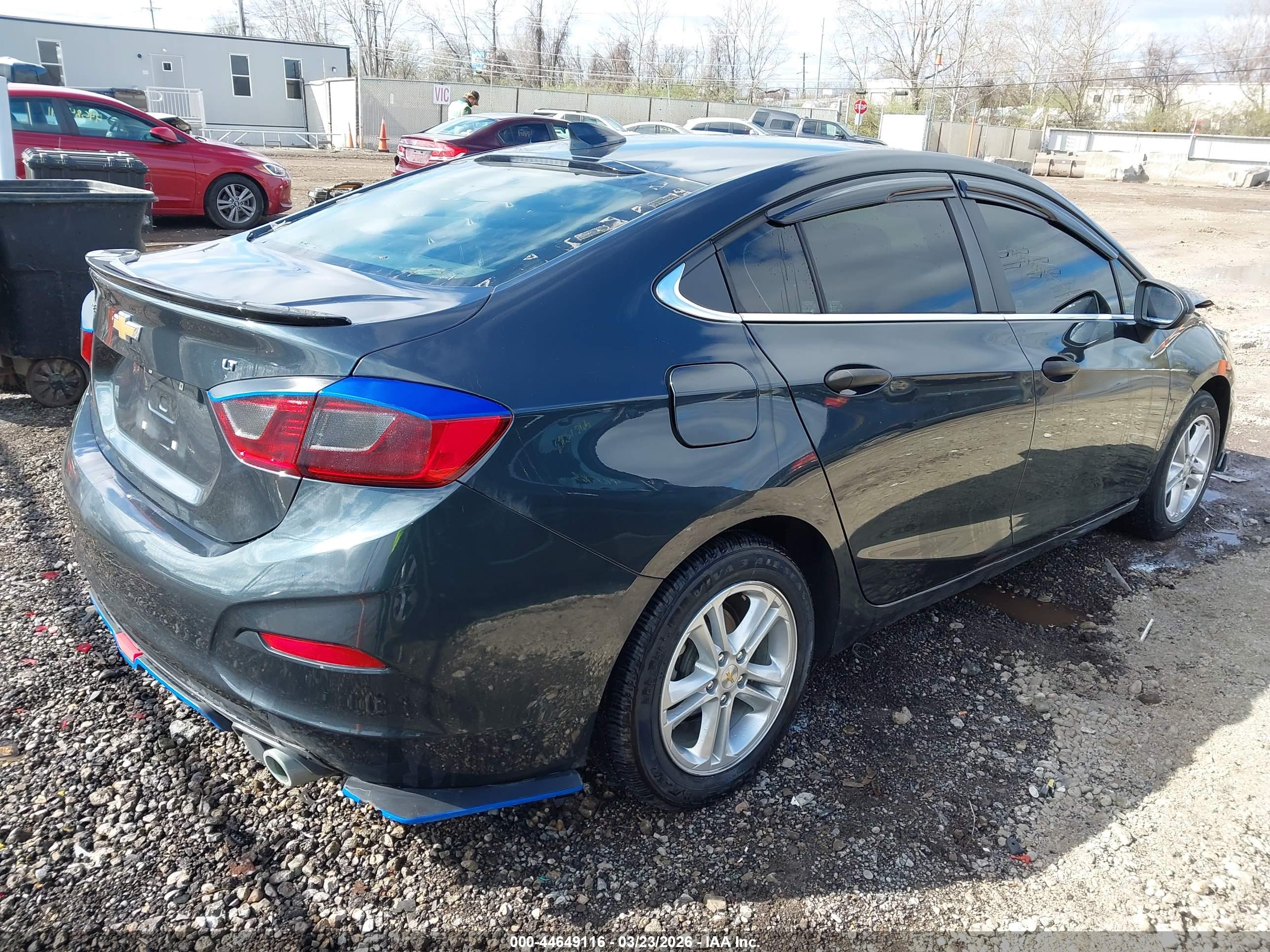 CHEVROLET CRUZE image 4