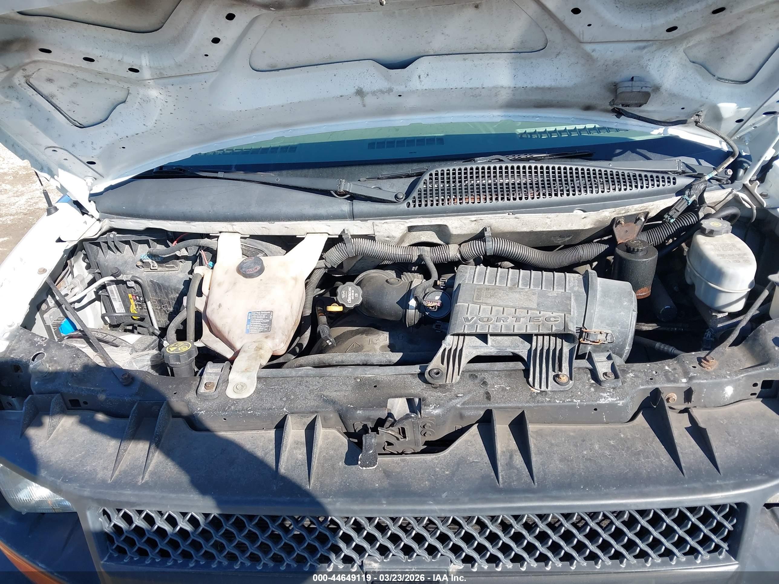 CHEVROLET EXPRESS image 10