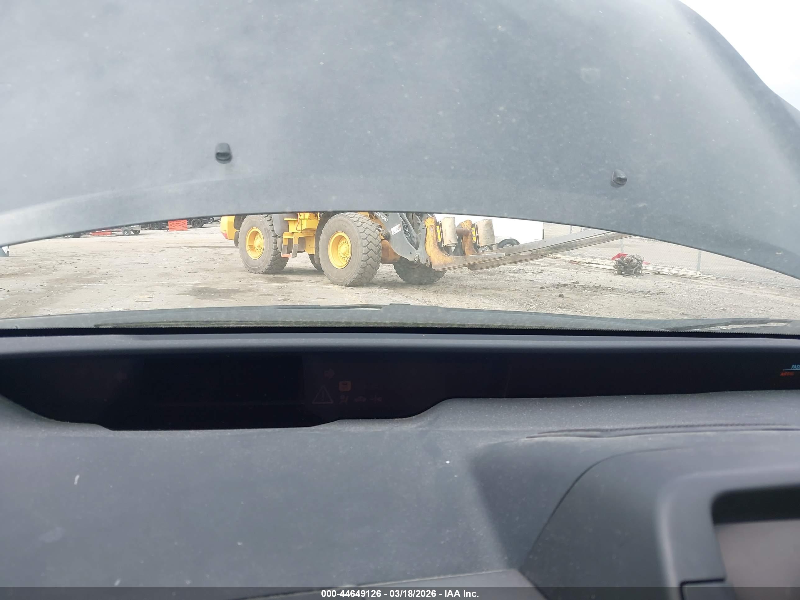 TOYOTA PRIUS image 7