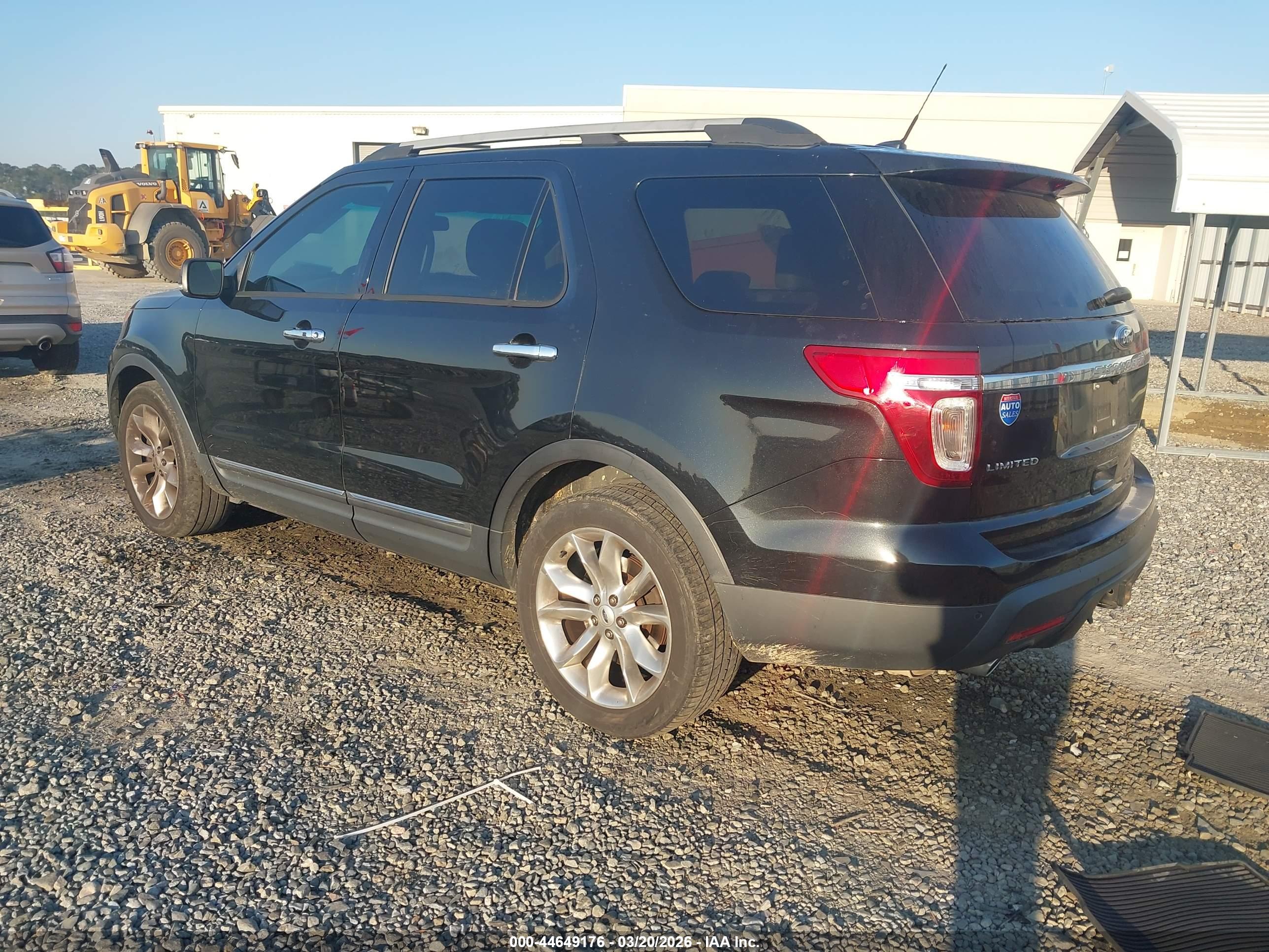 FORD EXPLORER image 3