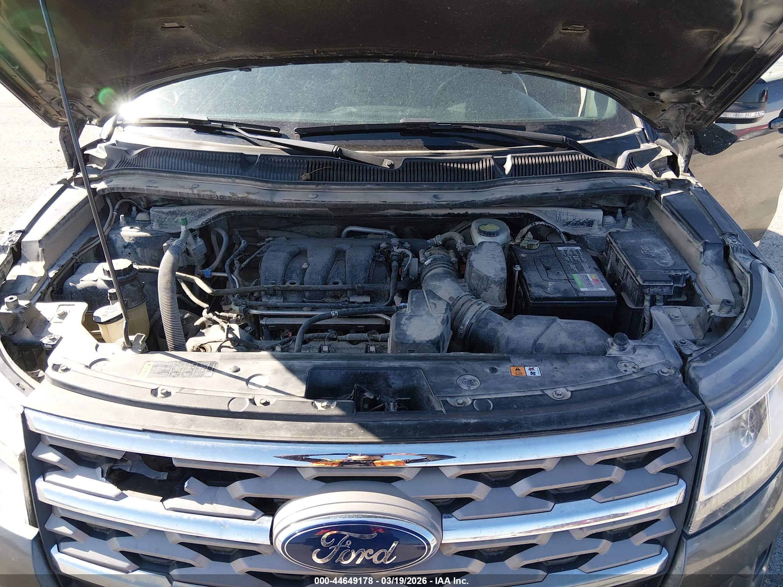 FORD EXPLORER image 10