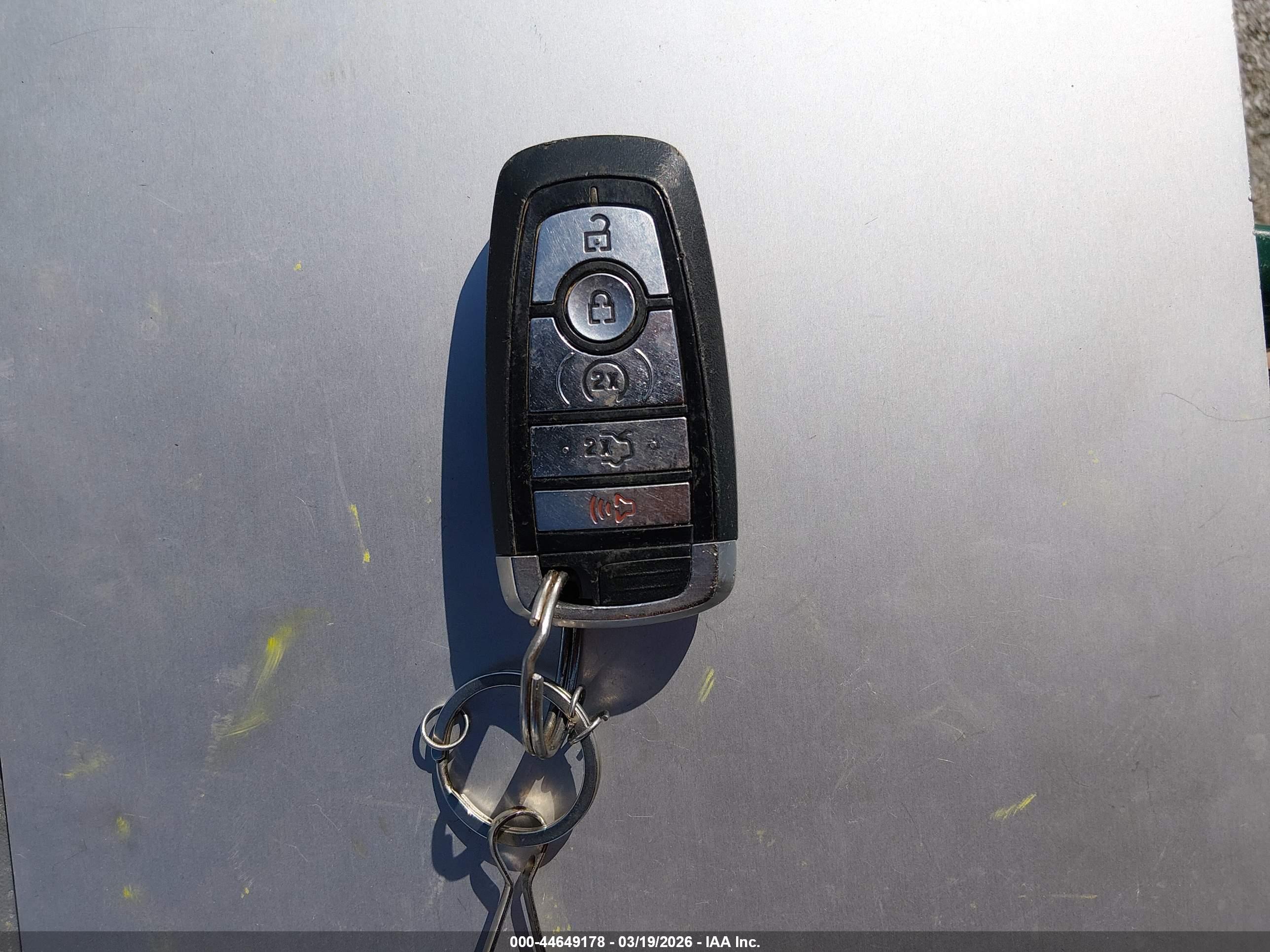 FORD EXPLORER image 11