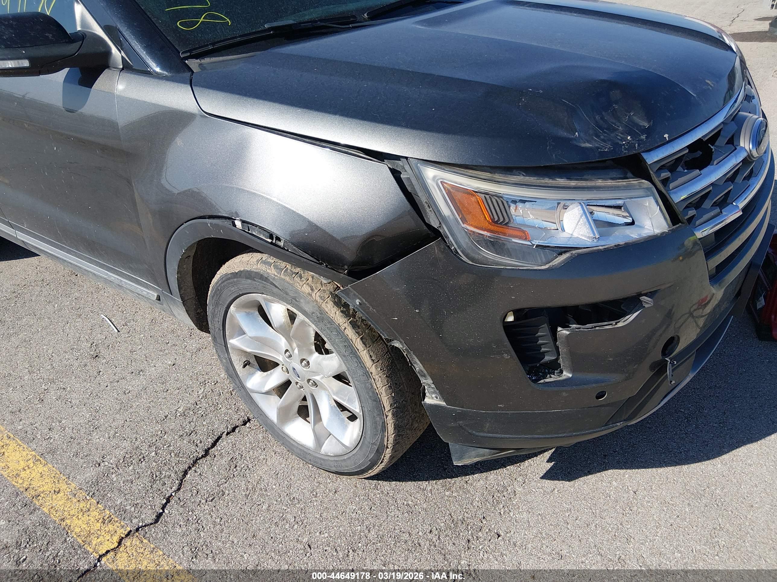 FORD EXPLORER image 6