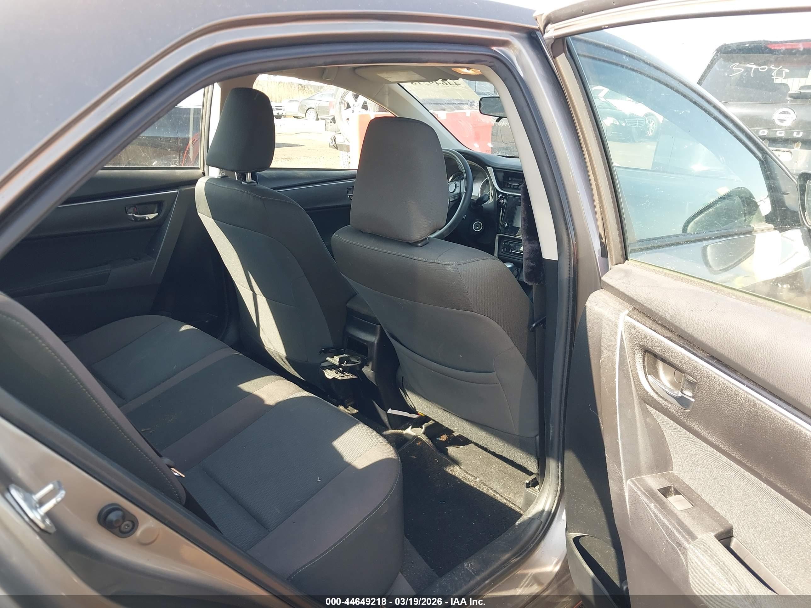 TOYOTA COROLLA image 8