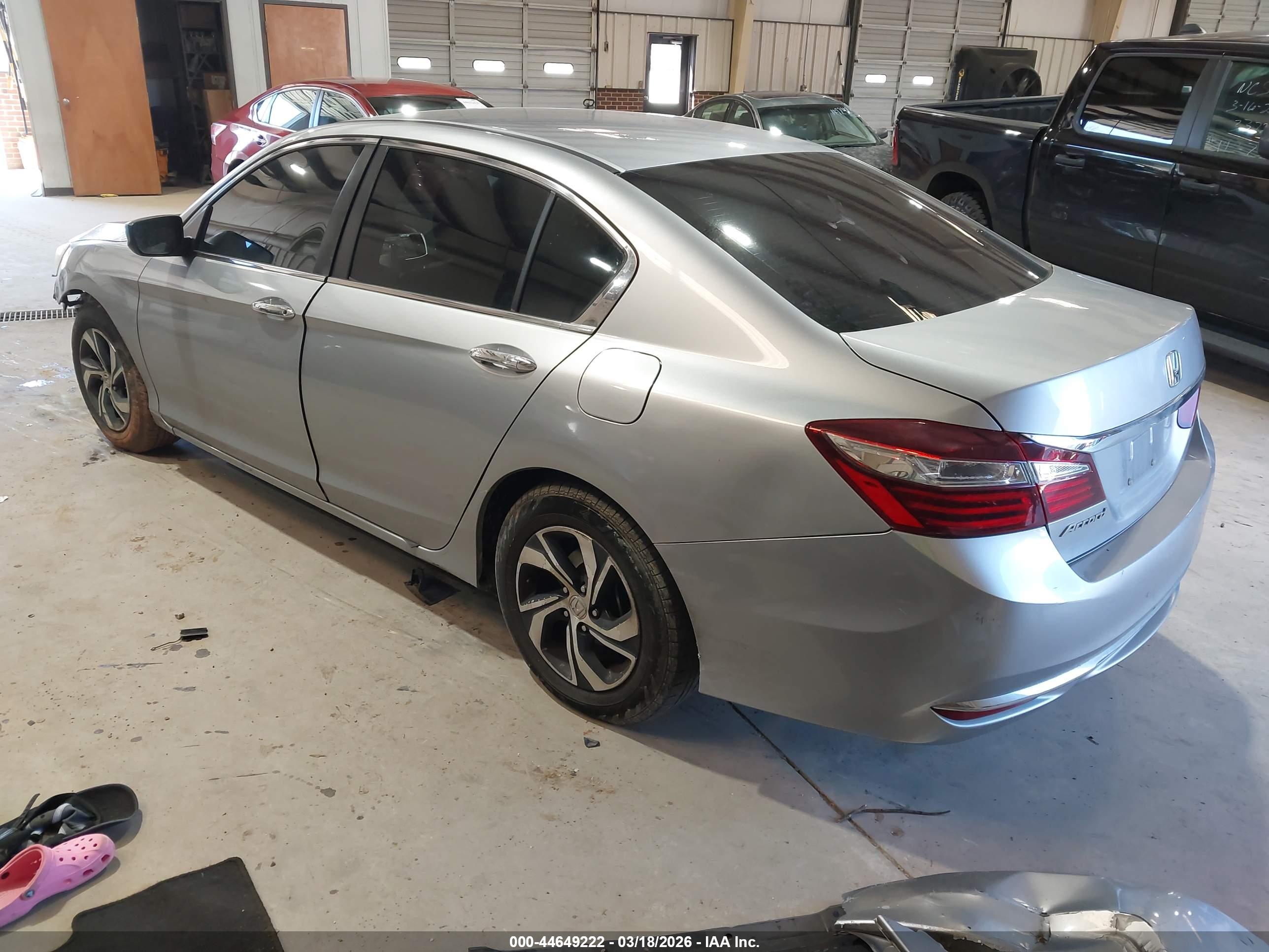 HONDA ACCORD image 3