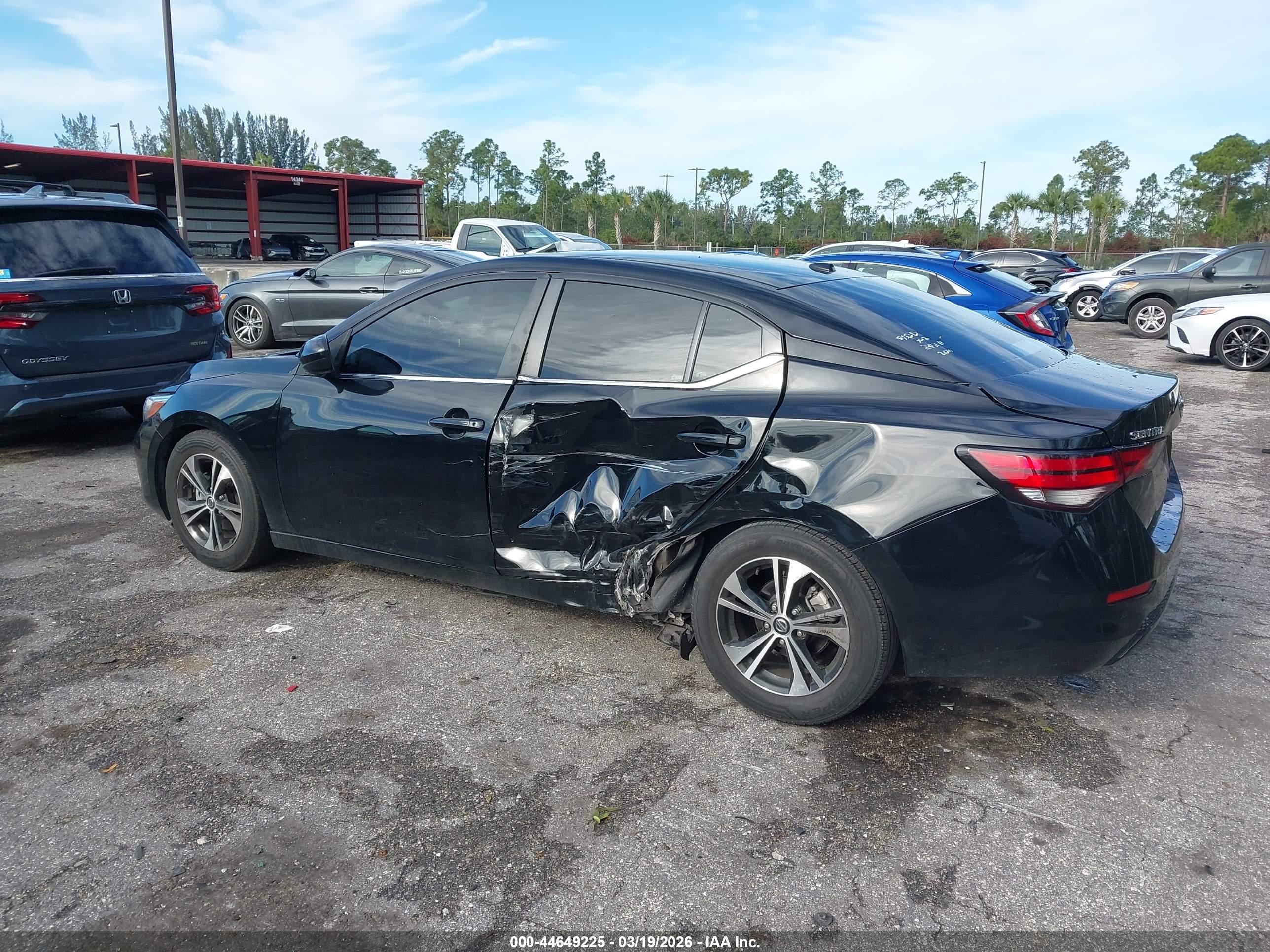 NISSAN SENTRA image 3
