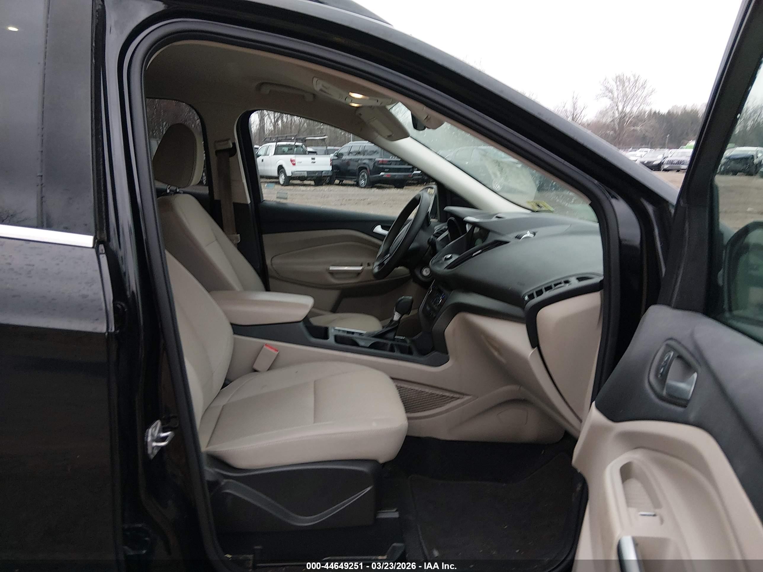 FORD ESCAPE image 5