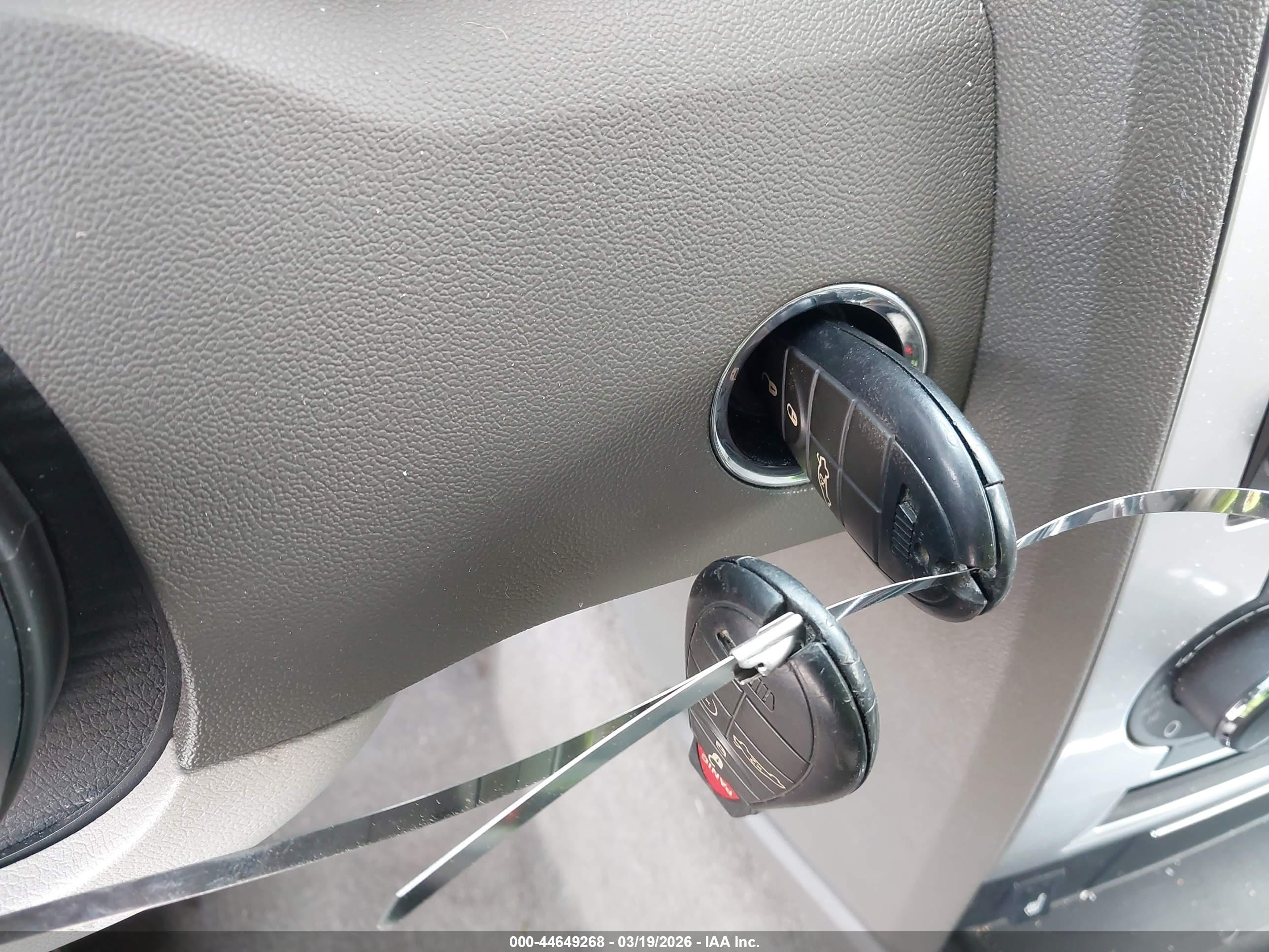 CHRYSLER 300C image 11