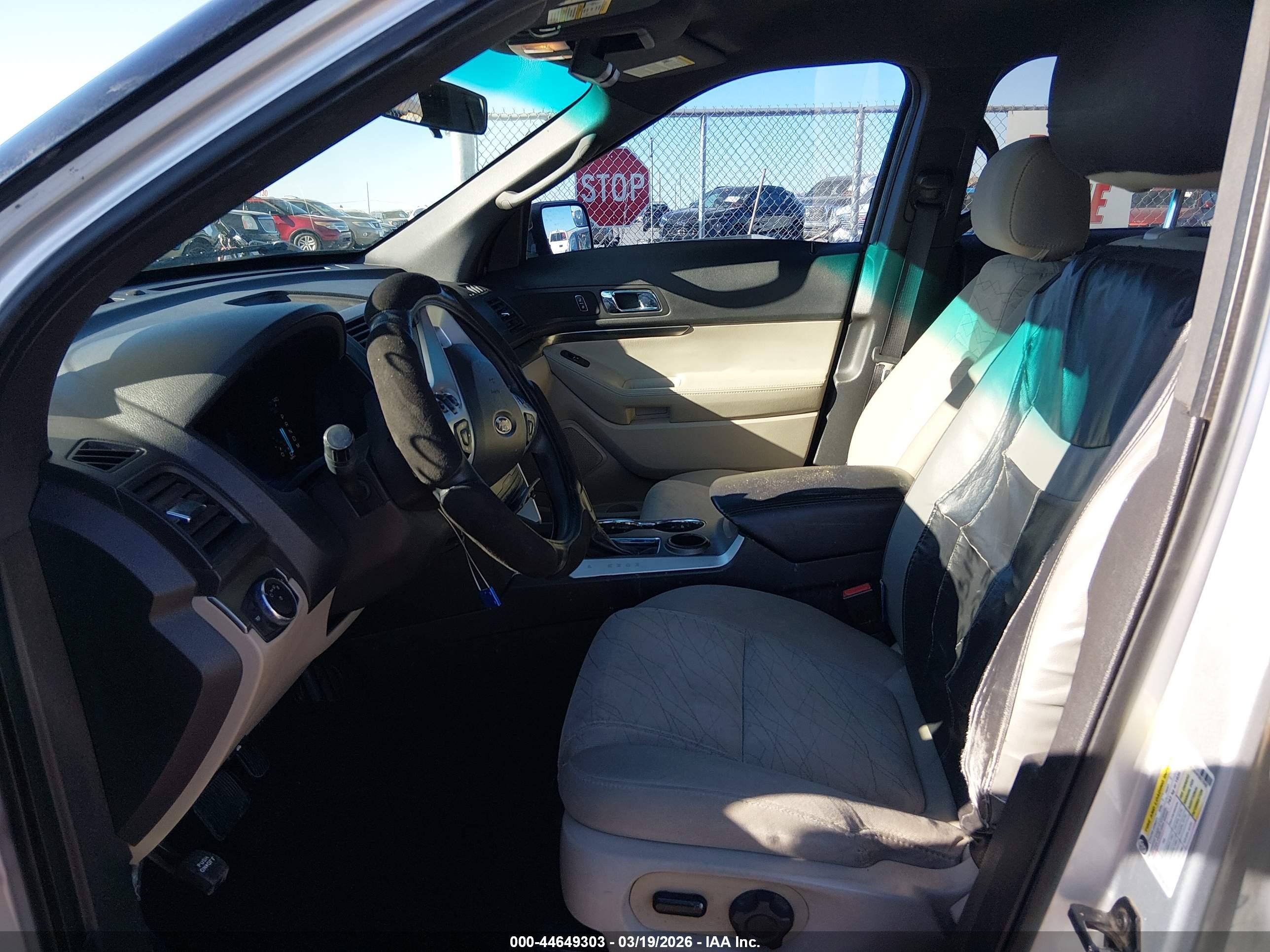 FORD EXPLORER image 5