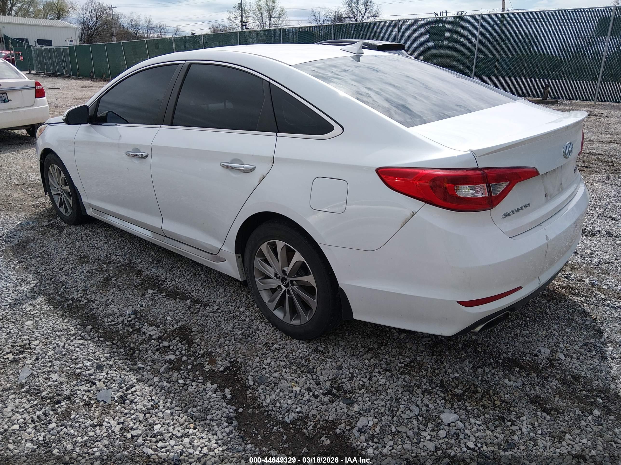 HYUNDAI SONATA image 3
