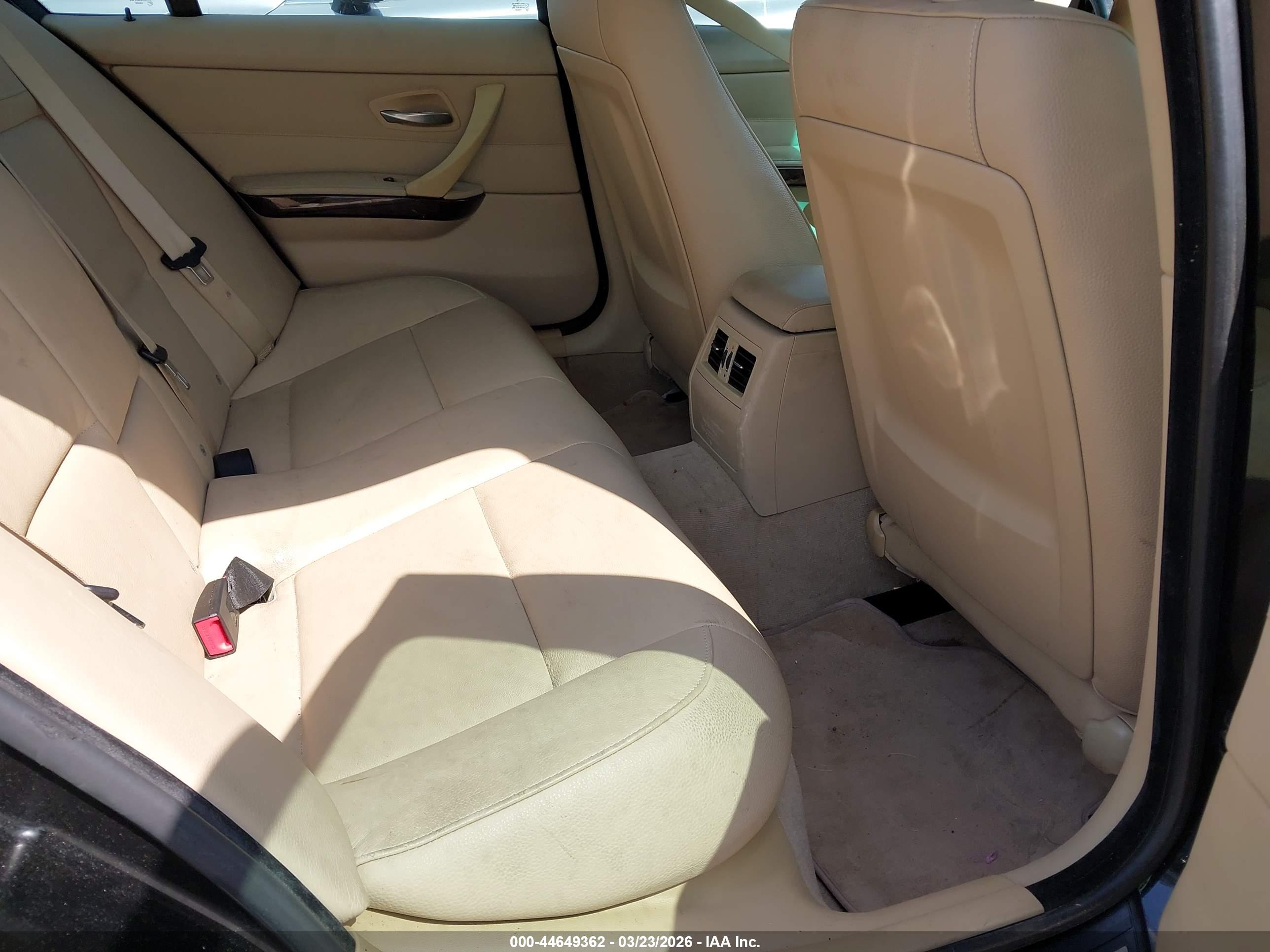 BMW 328I image 8