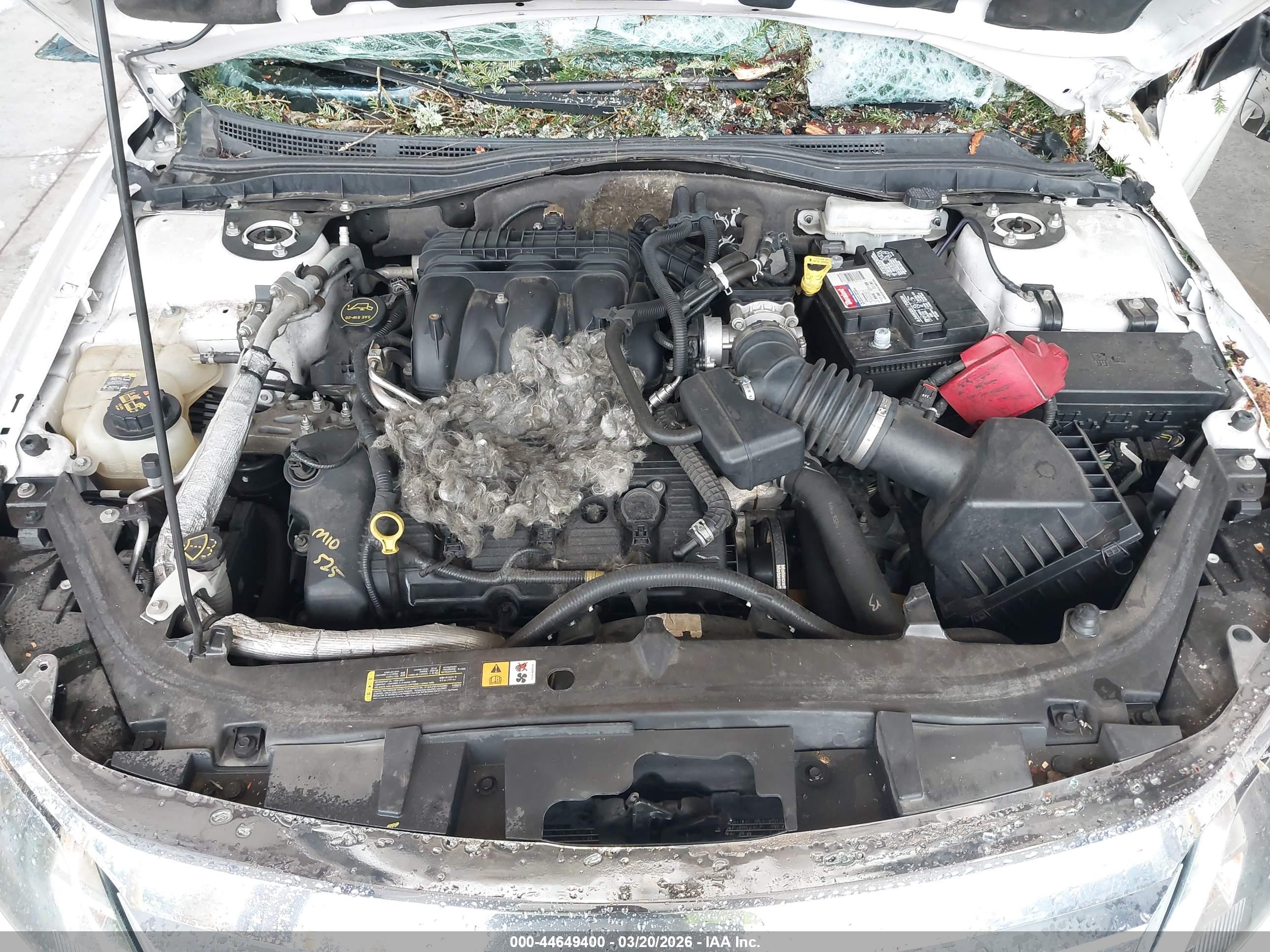 FORD FUSION image 10