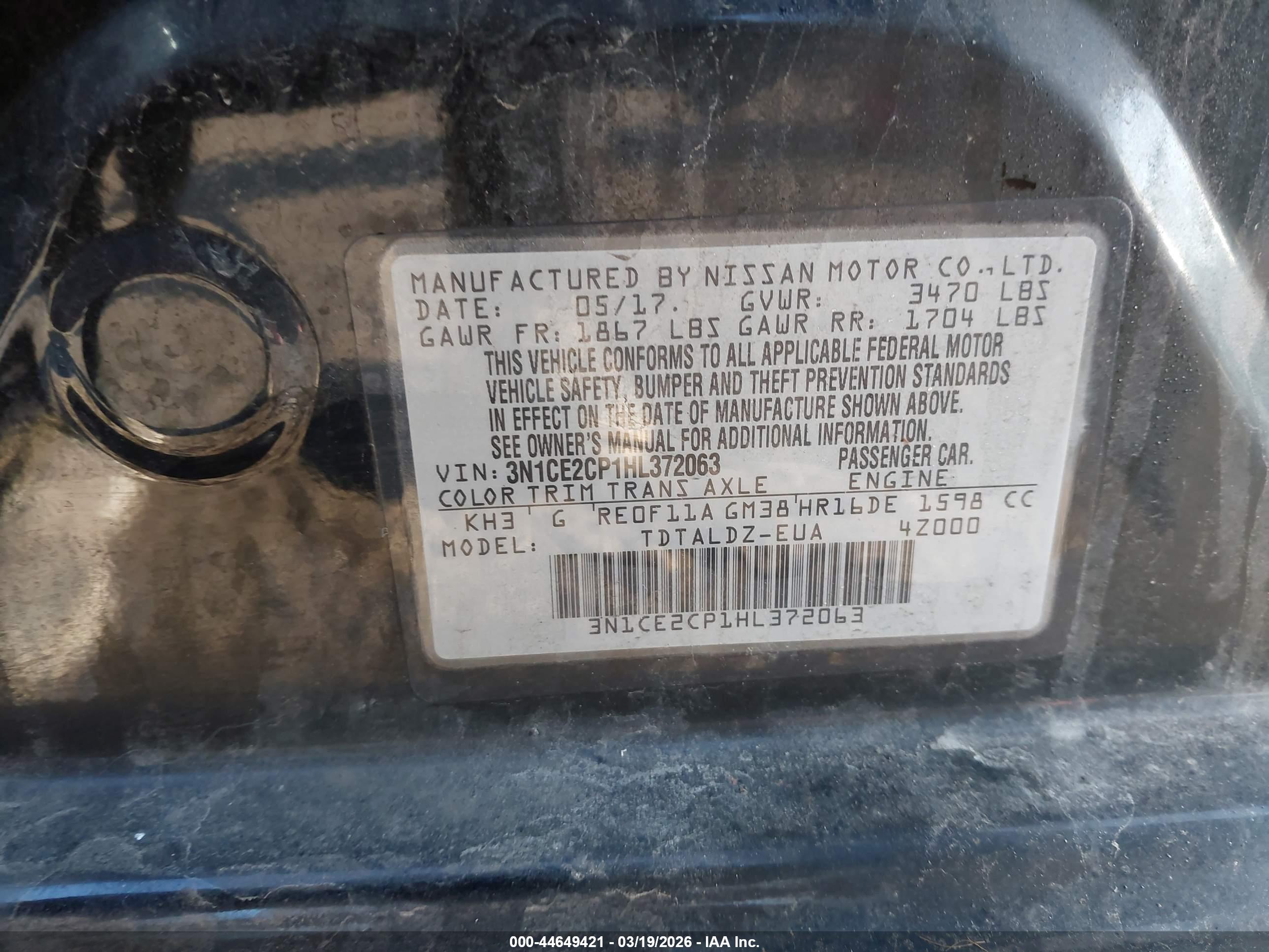 NISSAN VERSA image 9
