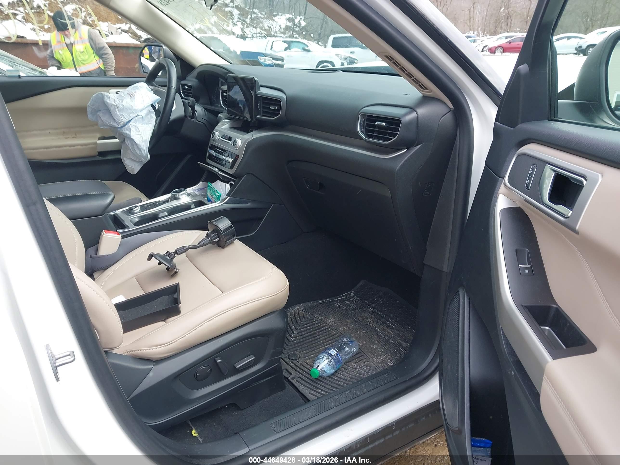 FORD EXPLORER image 5