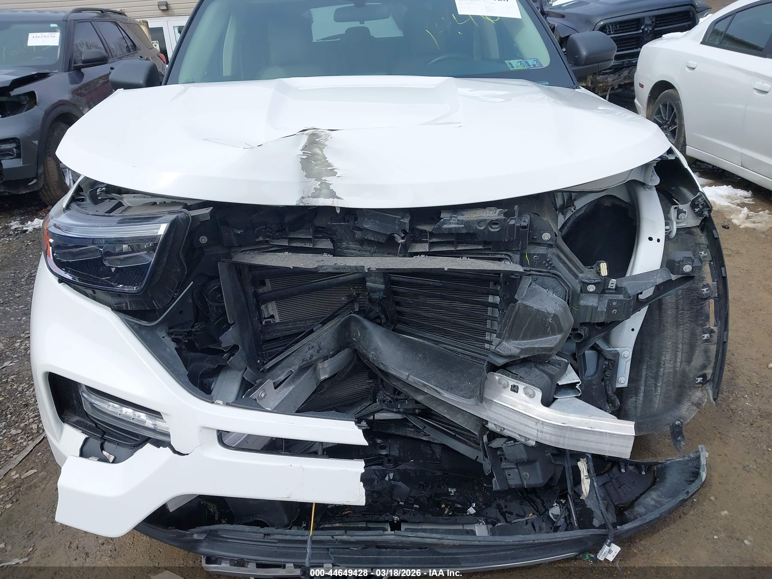 FORD EXPLORER image 6