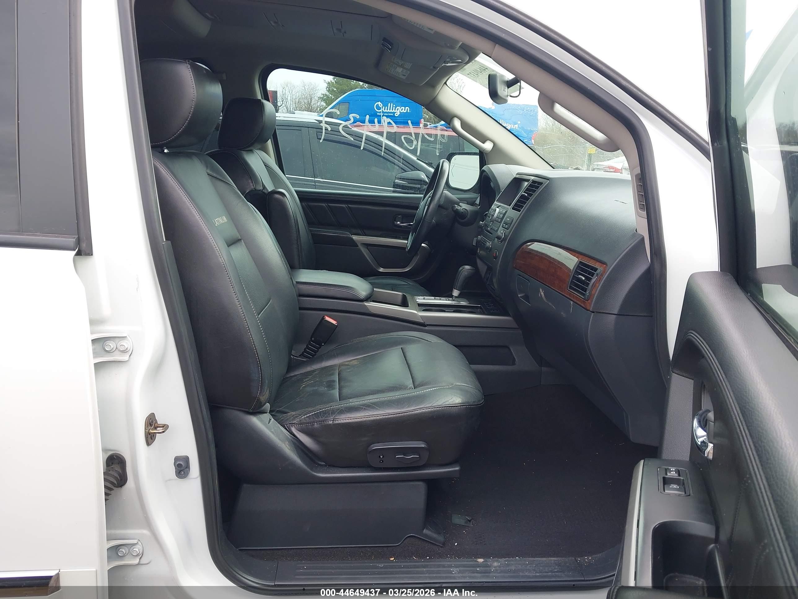 NISSAN ARMADA image 5