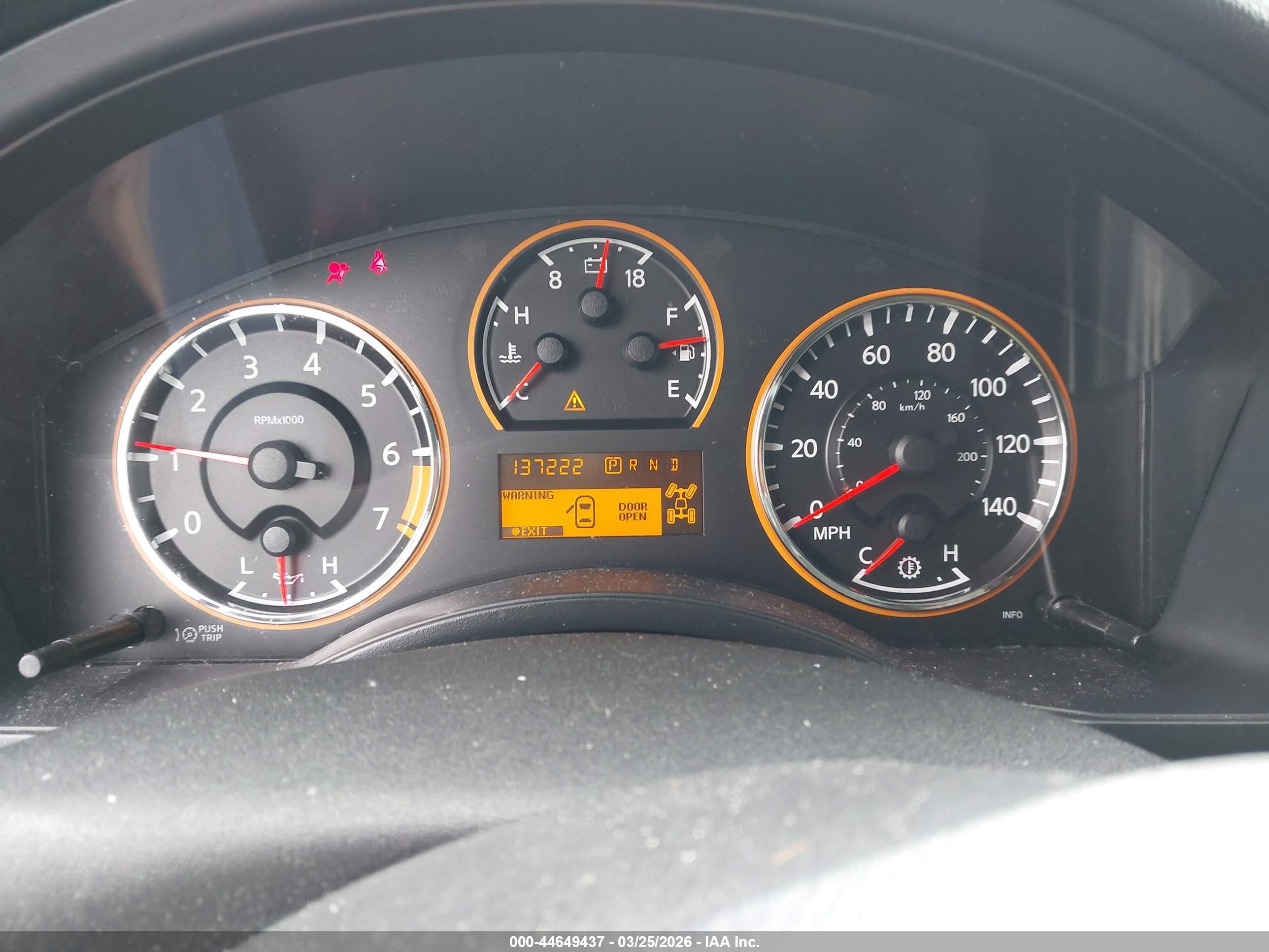 NISSAN ARMADA image 7