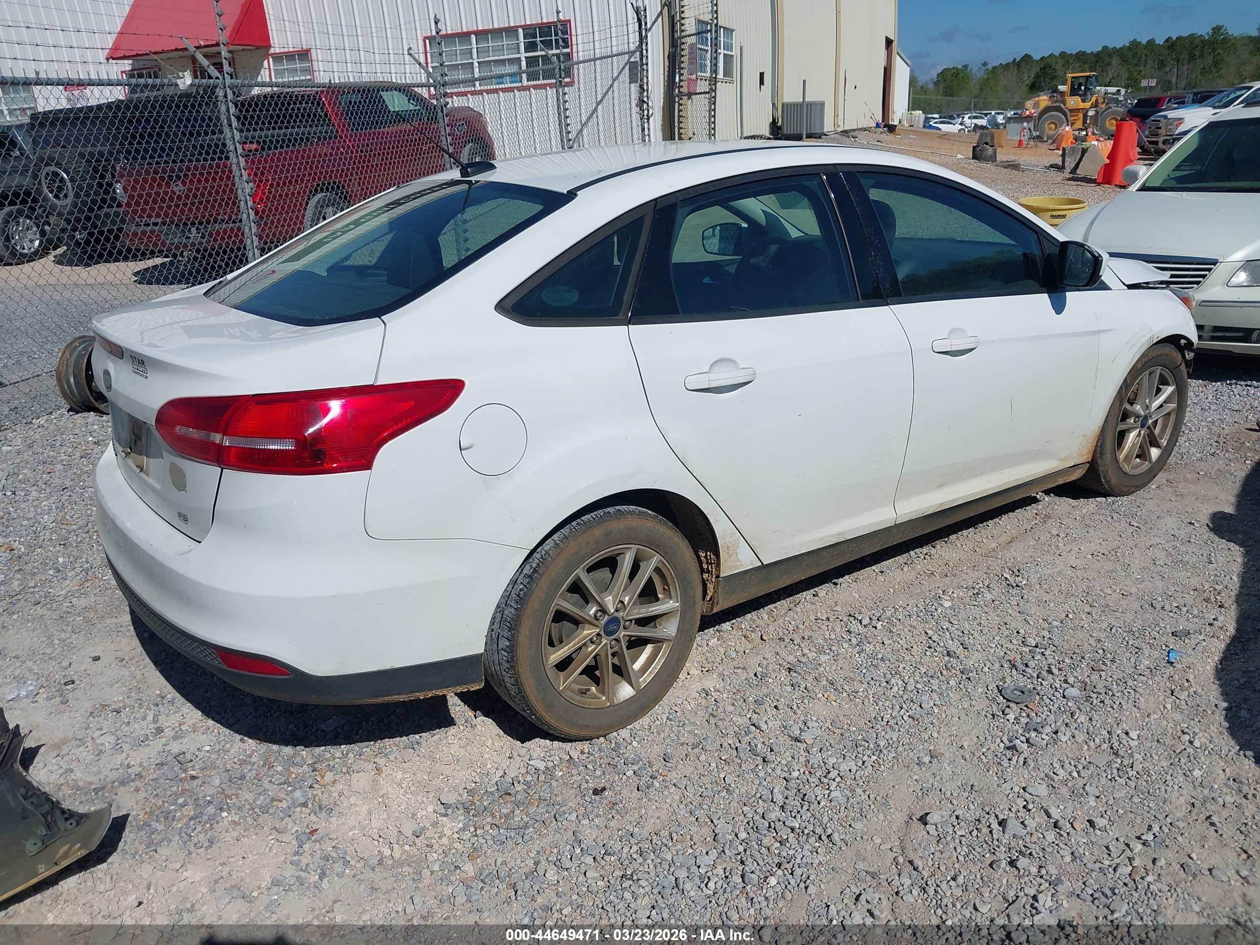FORD FOCUS image 4