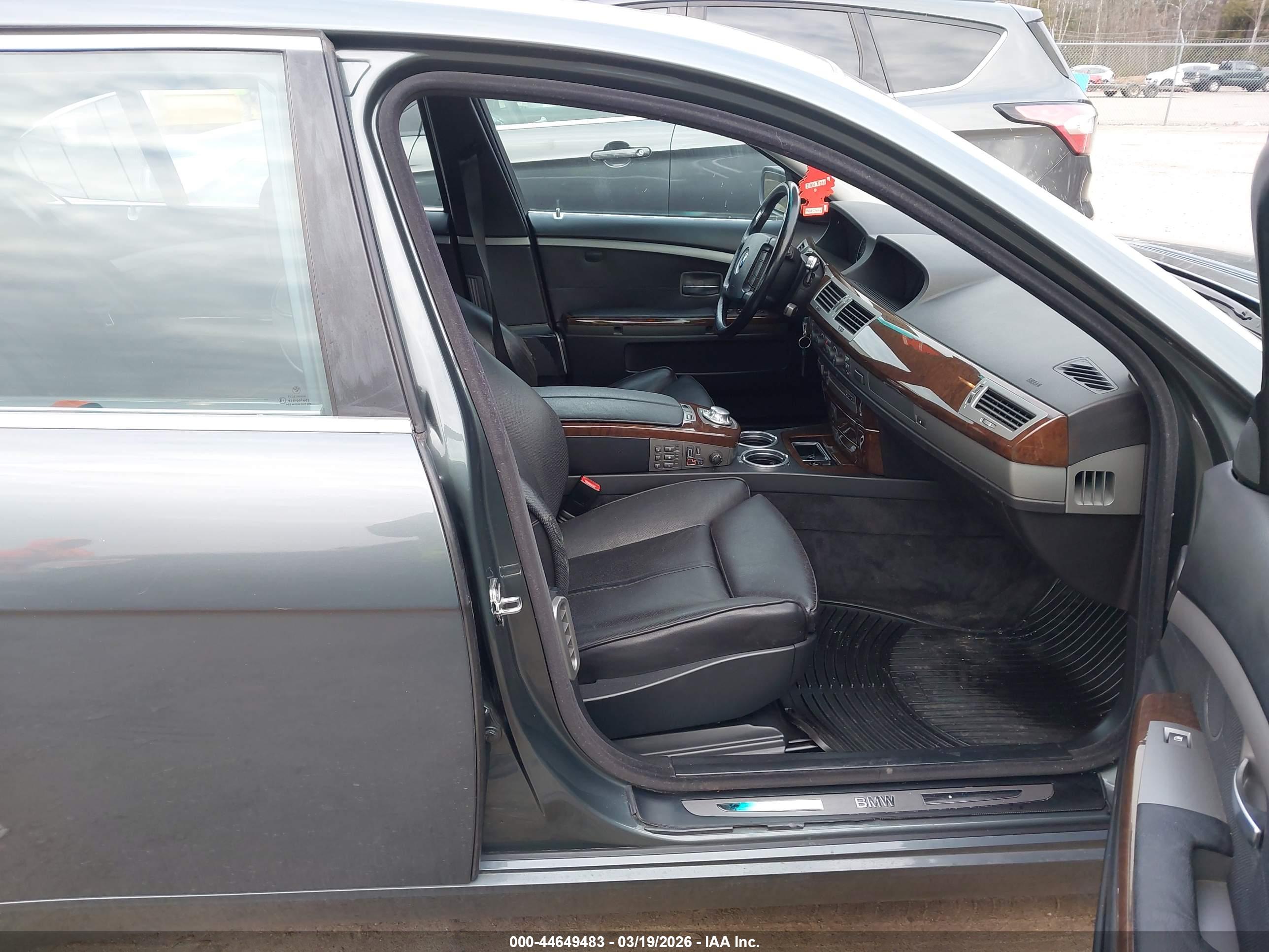 BMW 745LI image 5