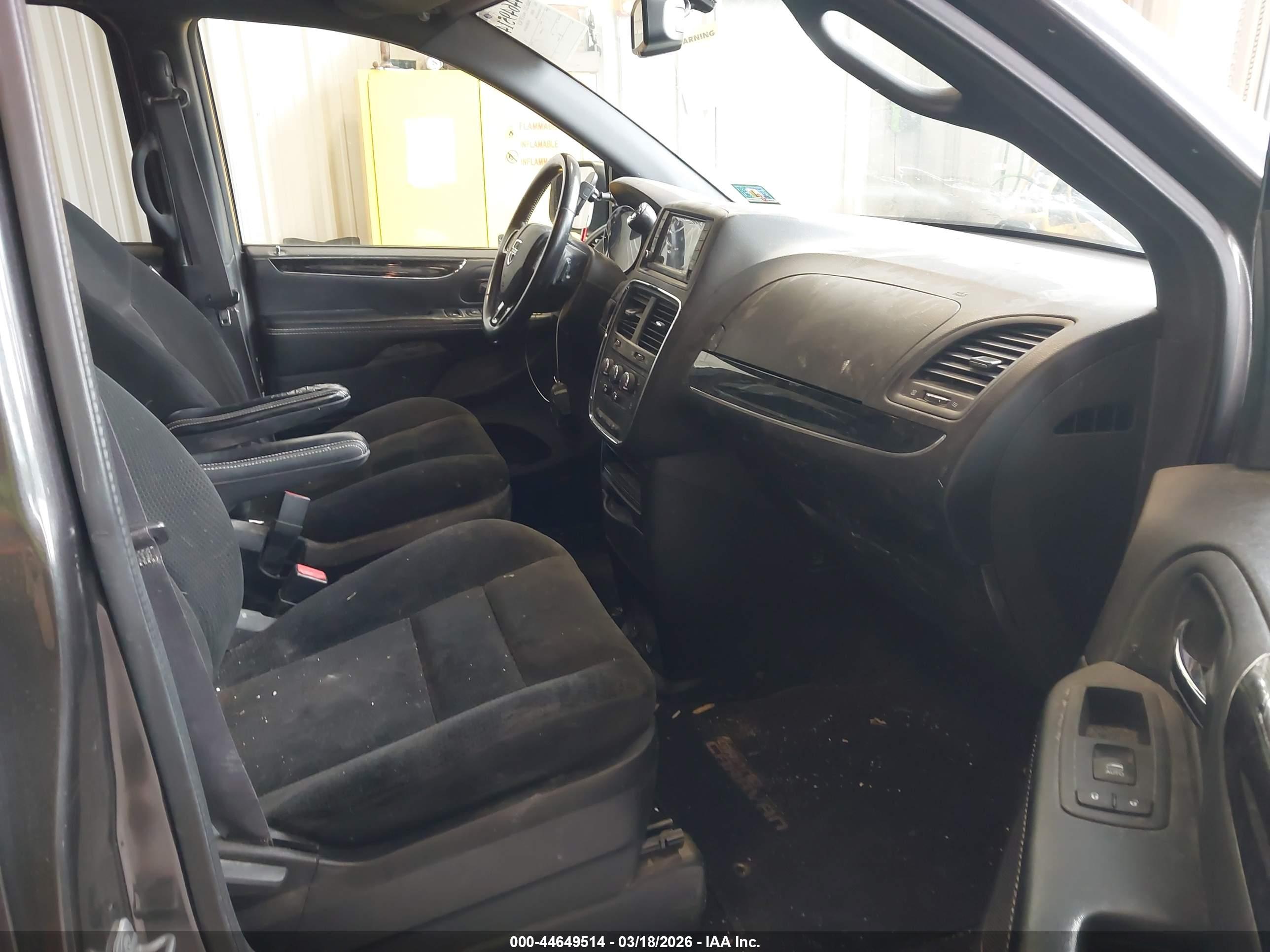 DODGE GRAND image 5