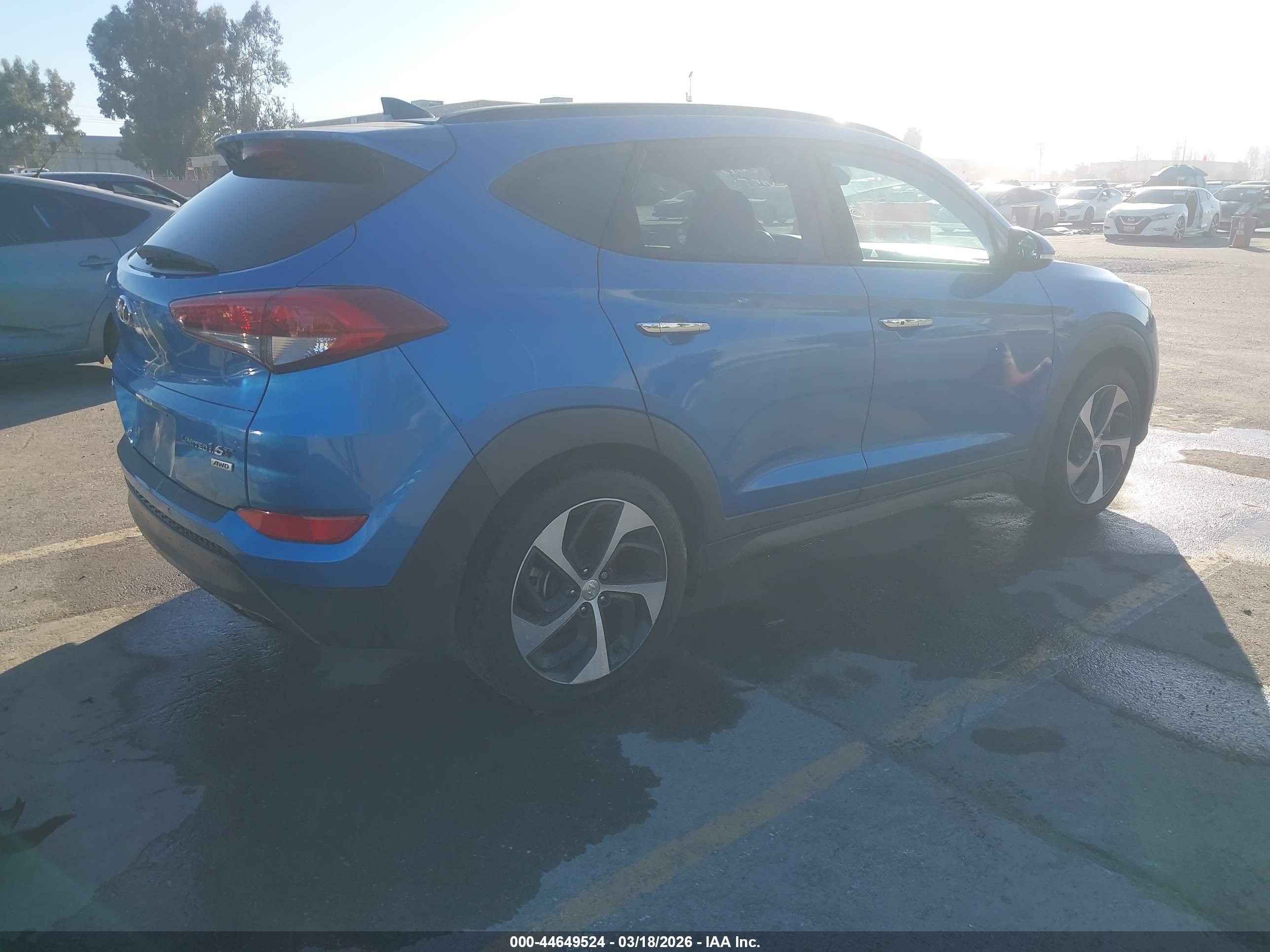 HYUNDAI TUCSON image 4