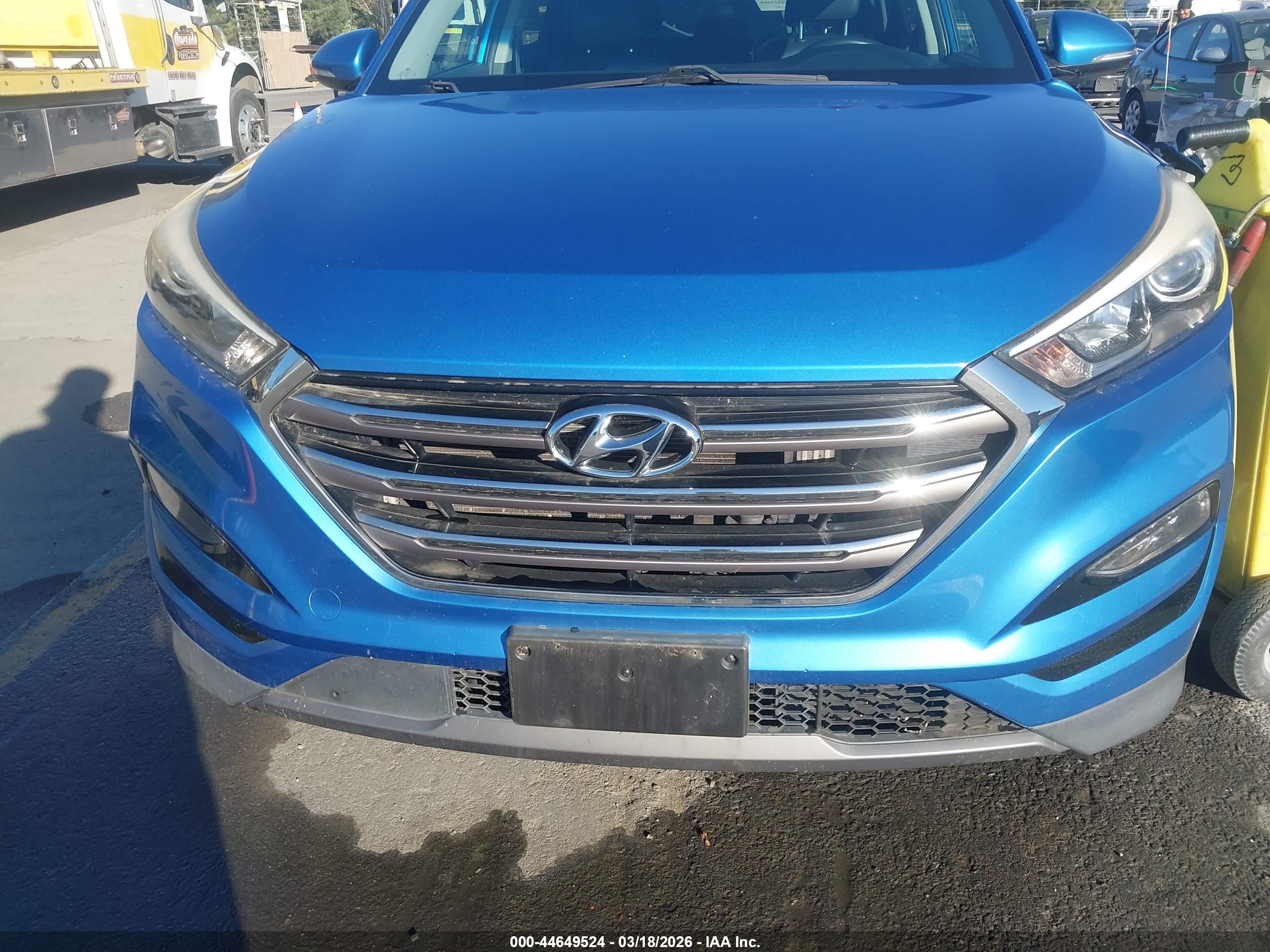 HYUNDAI TUCSON image 6