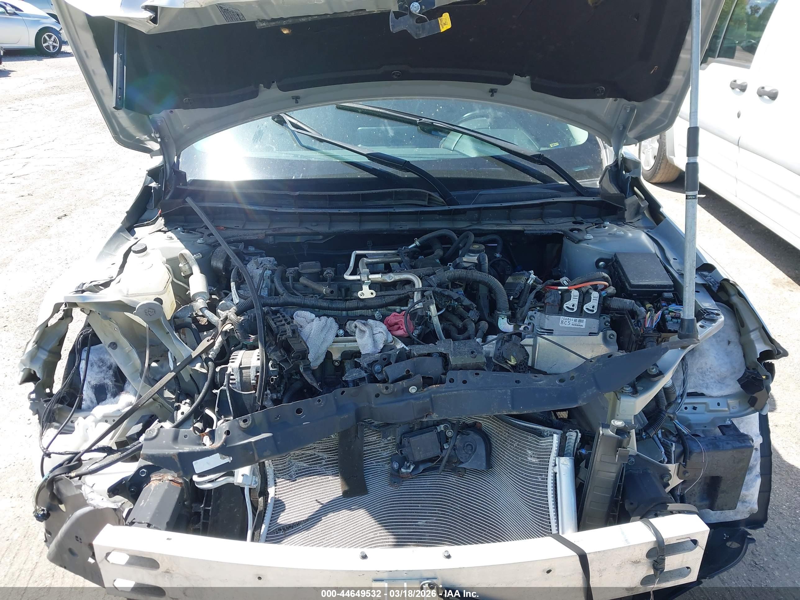 NISSAN ALTIMA image 10