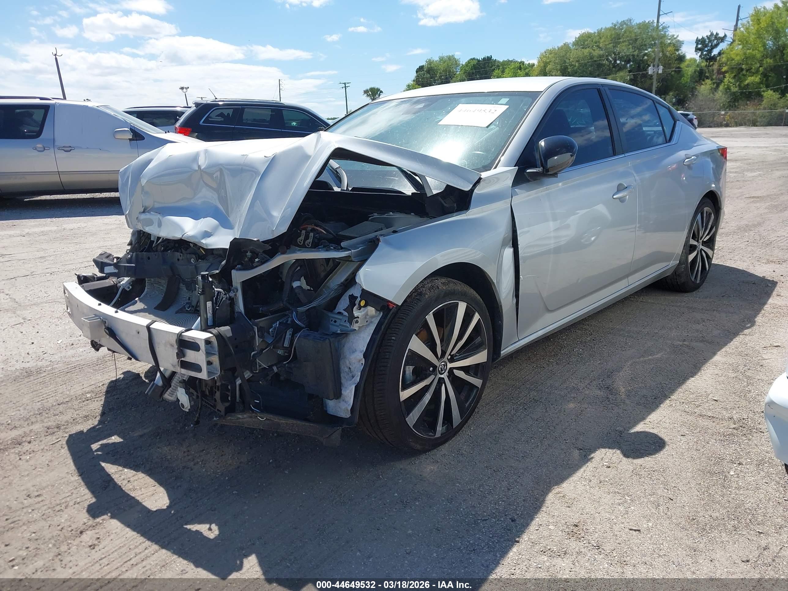 NISSAN ALTIMA image 2