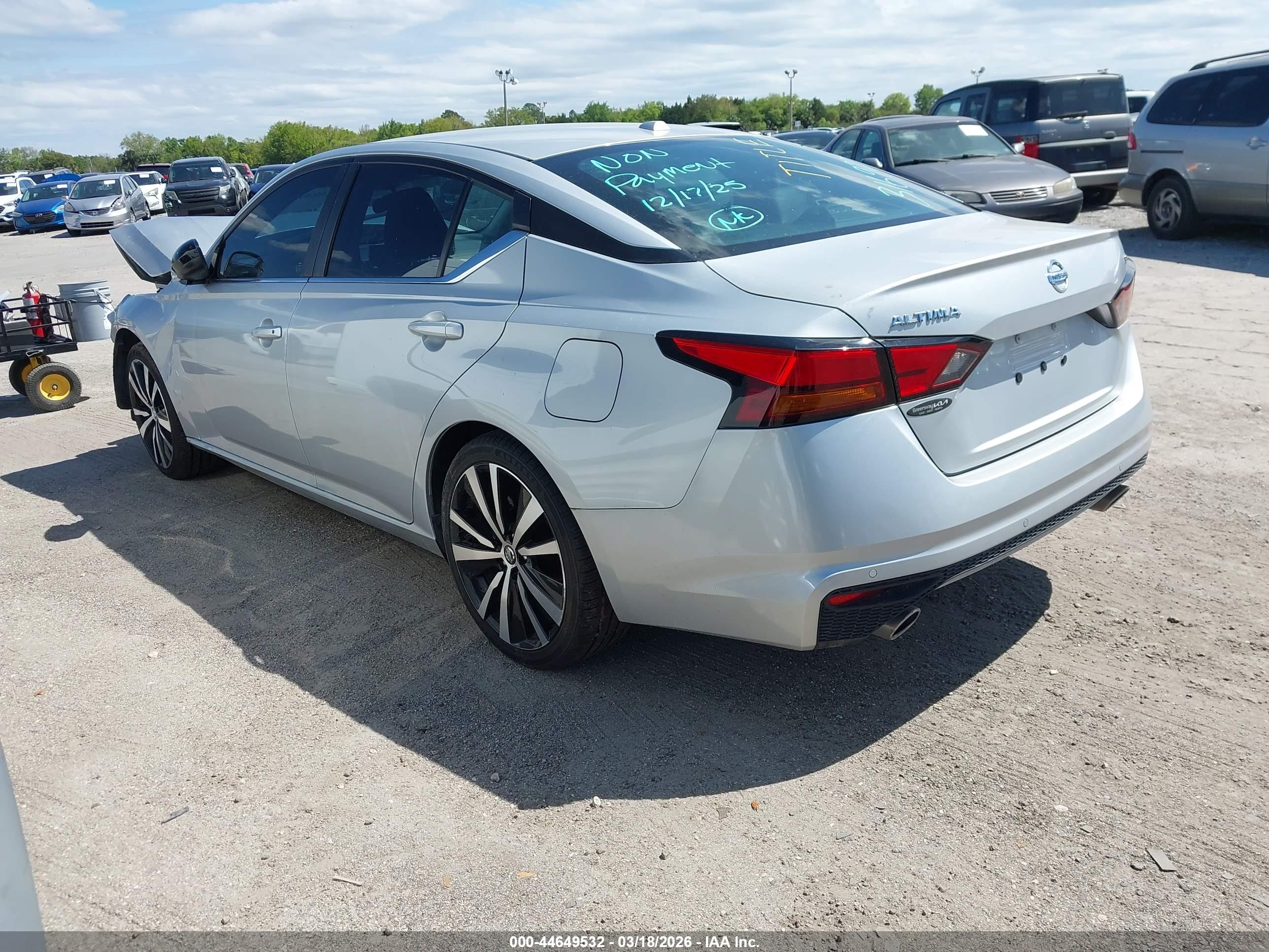 NISSAN ALTIMA image 3