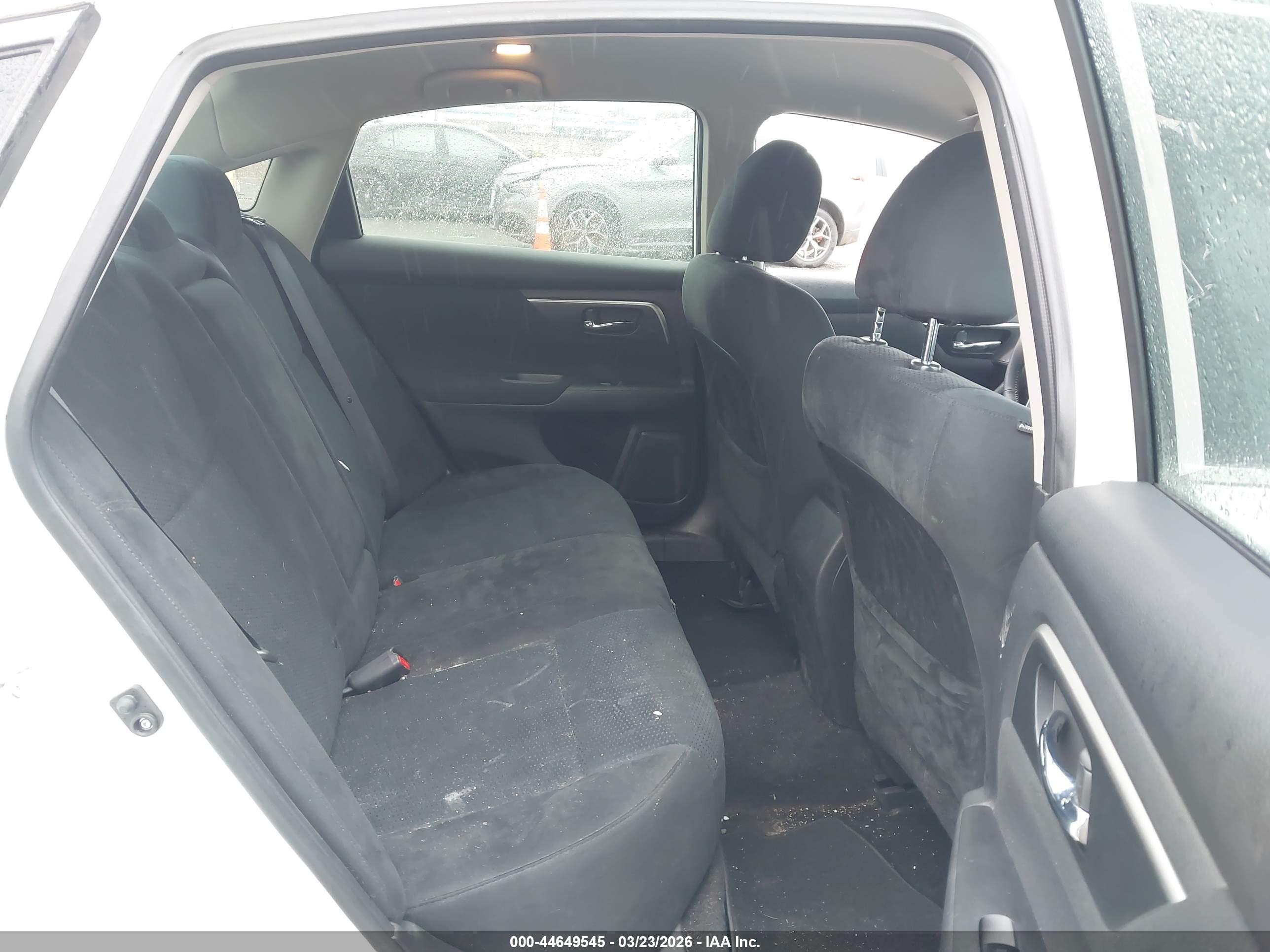 NISSAN ALTIMA image 8