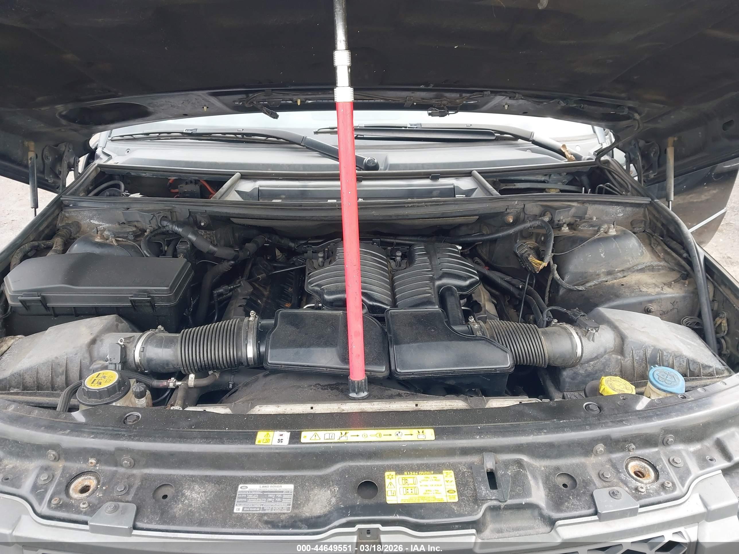 LAND ROVER image 10