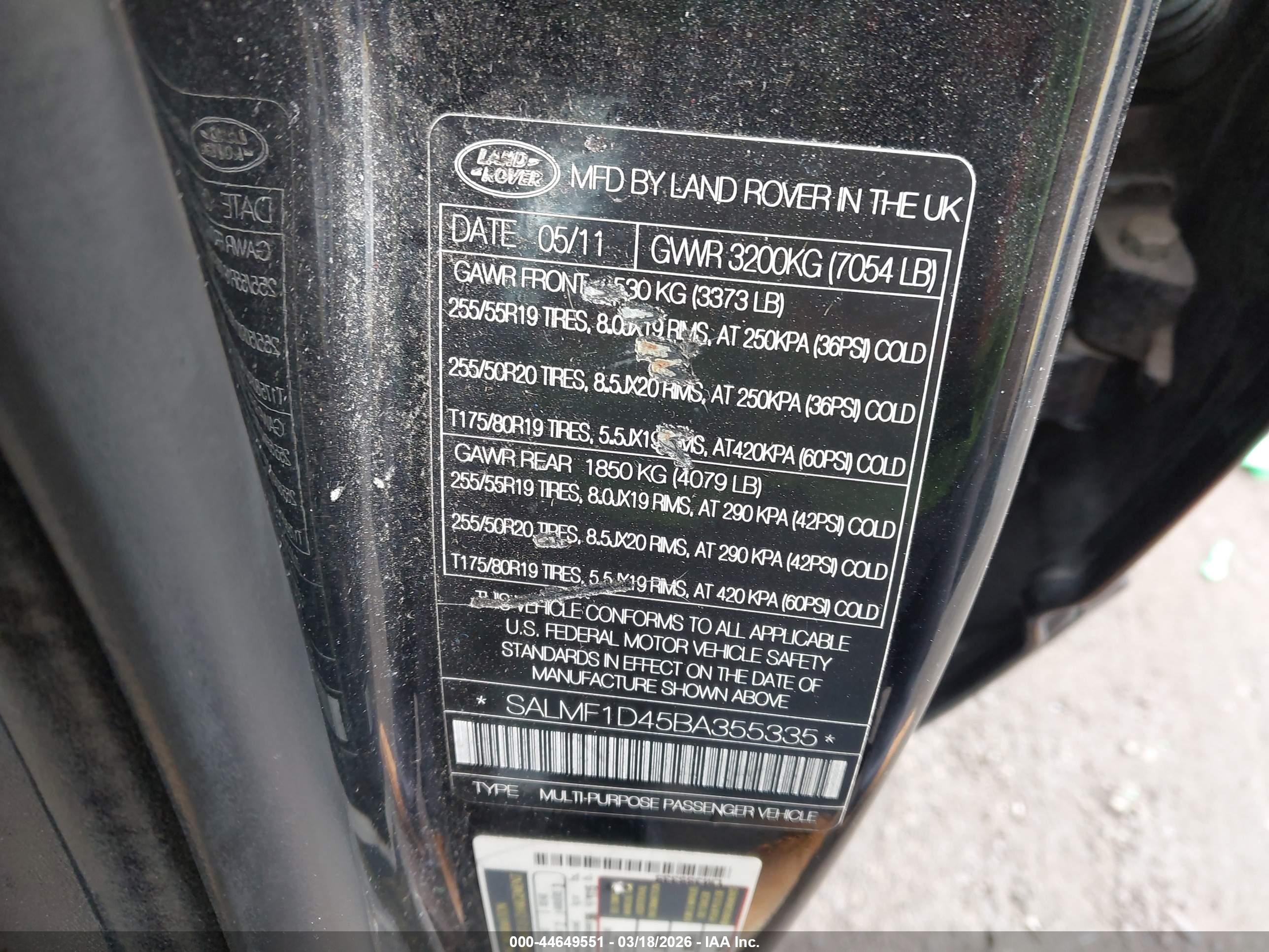 LAND ROVER image 9