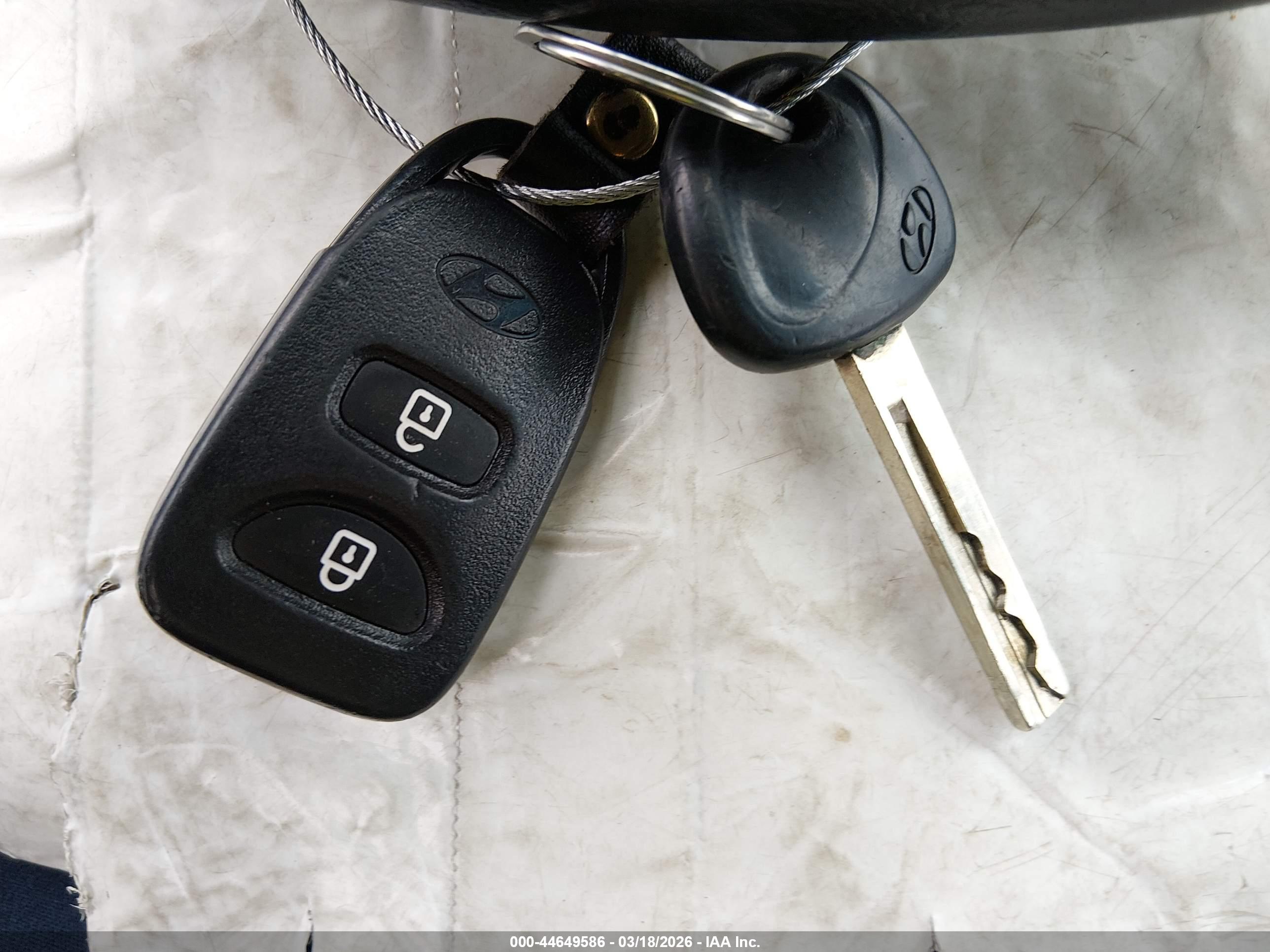 HYUNDAI ACCENT image 11
