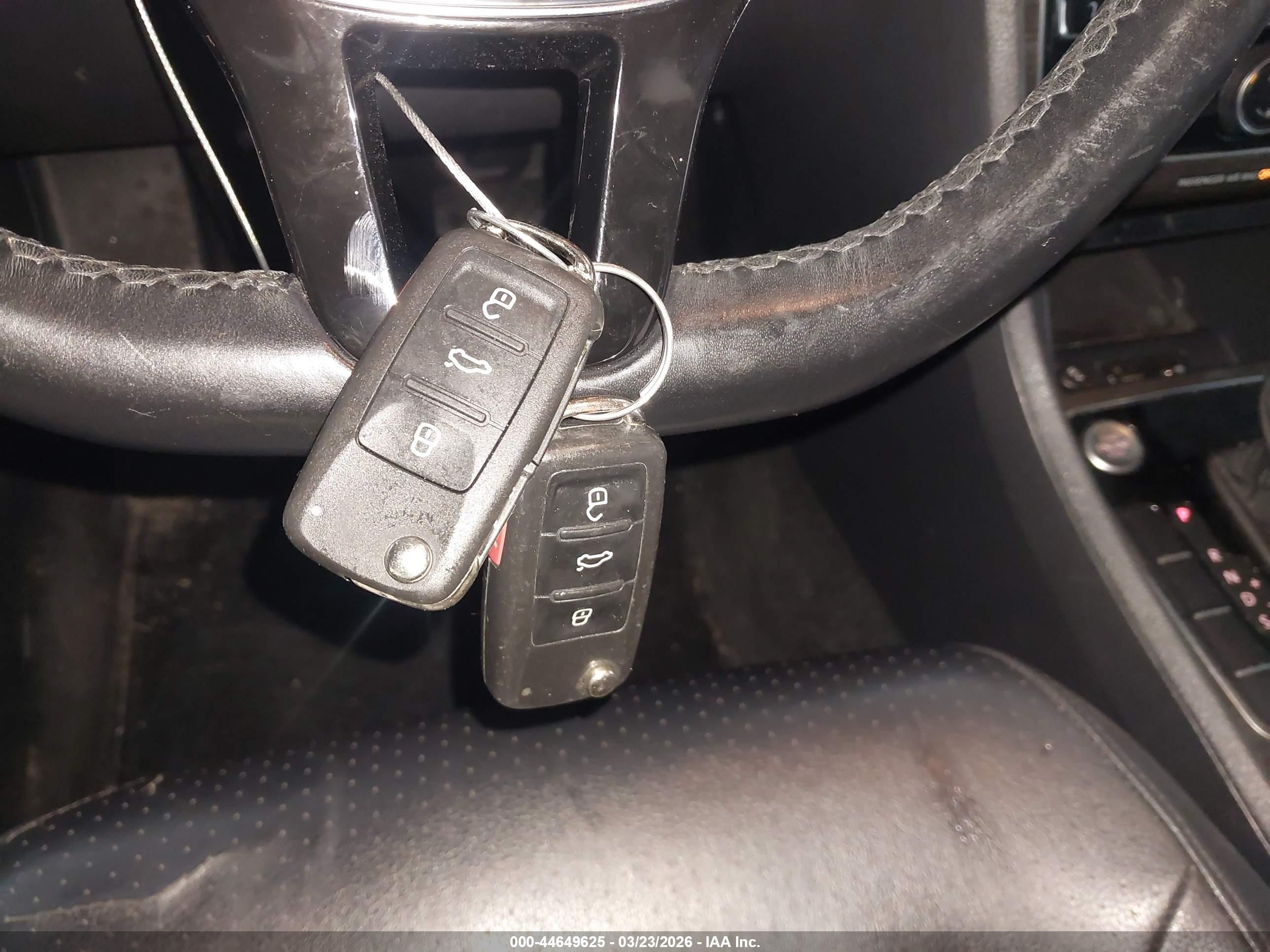VOLKSWAGEN PASSAT image 11