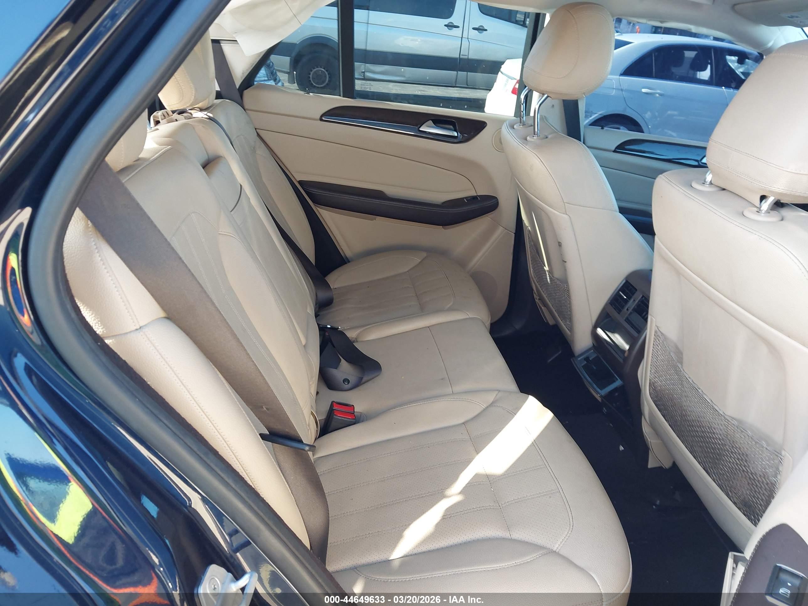MERCEDES-BENZ GLE image 8