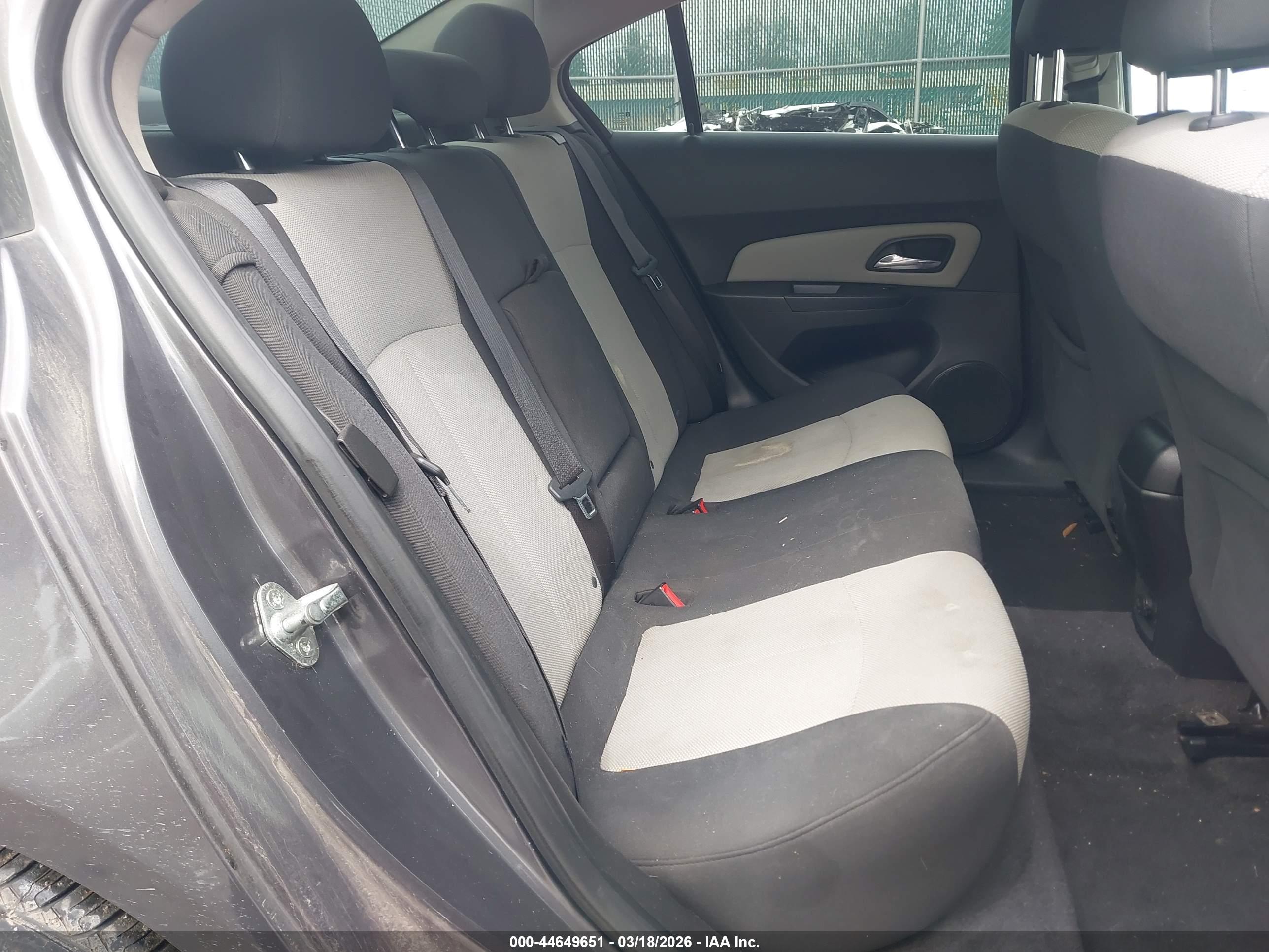 CHEVROLET CRUZE image 8