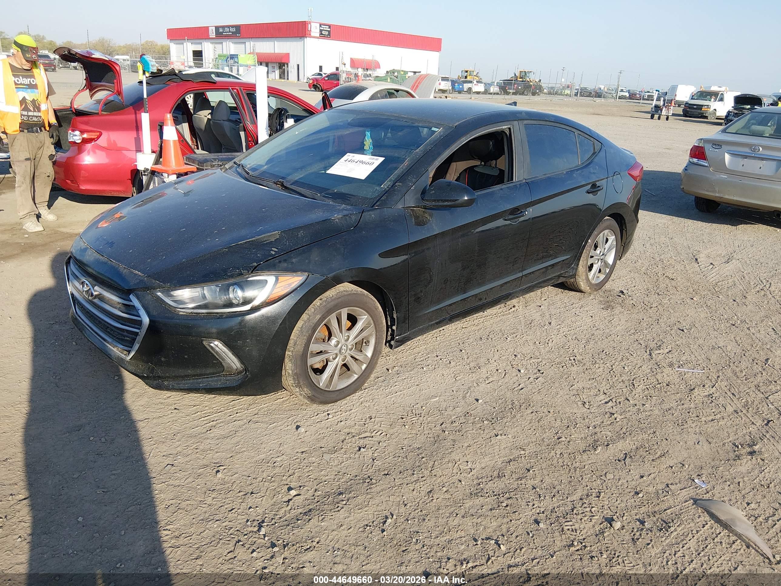 HYUNDAI ELANTRA image 2