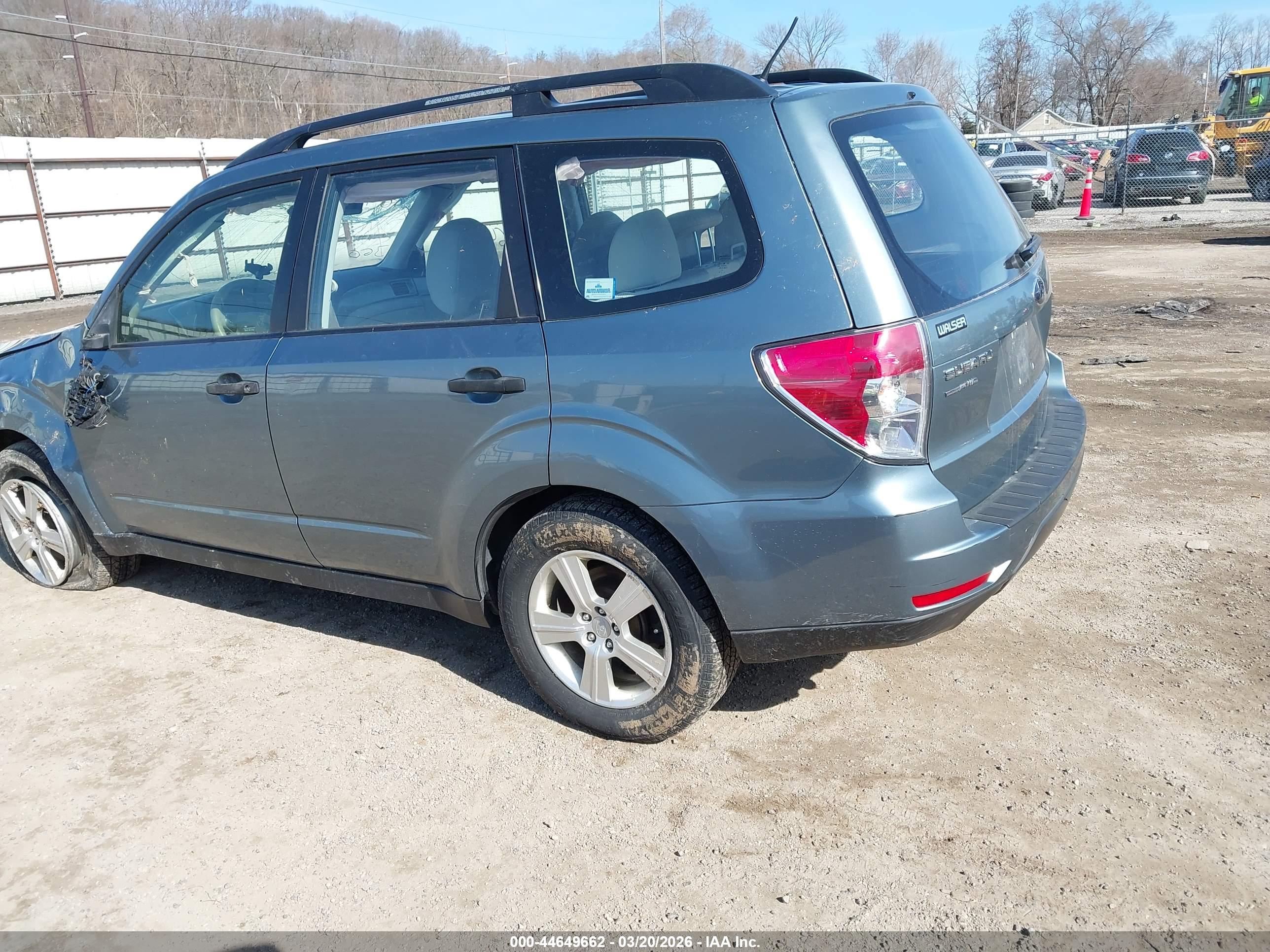 SUBARU FORESTER image 3