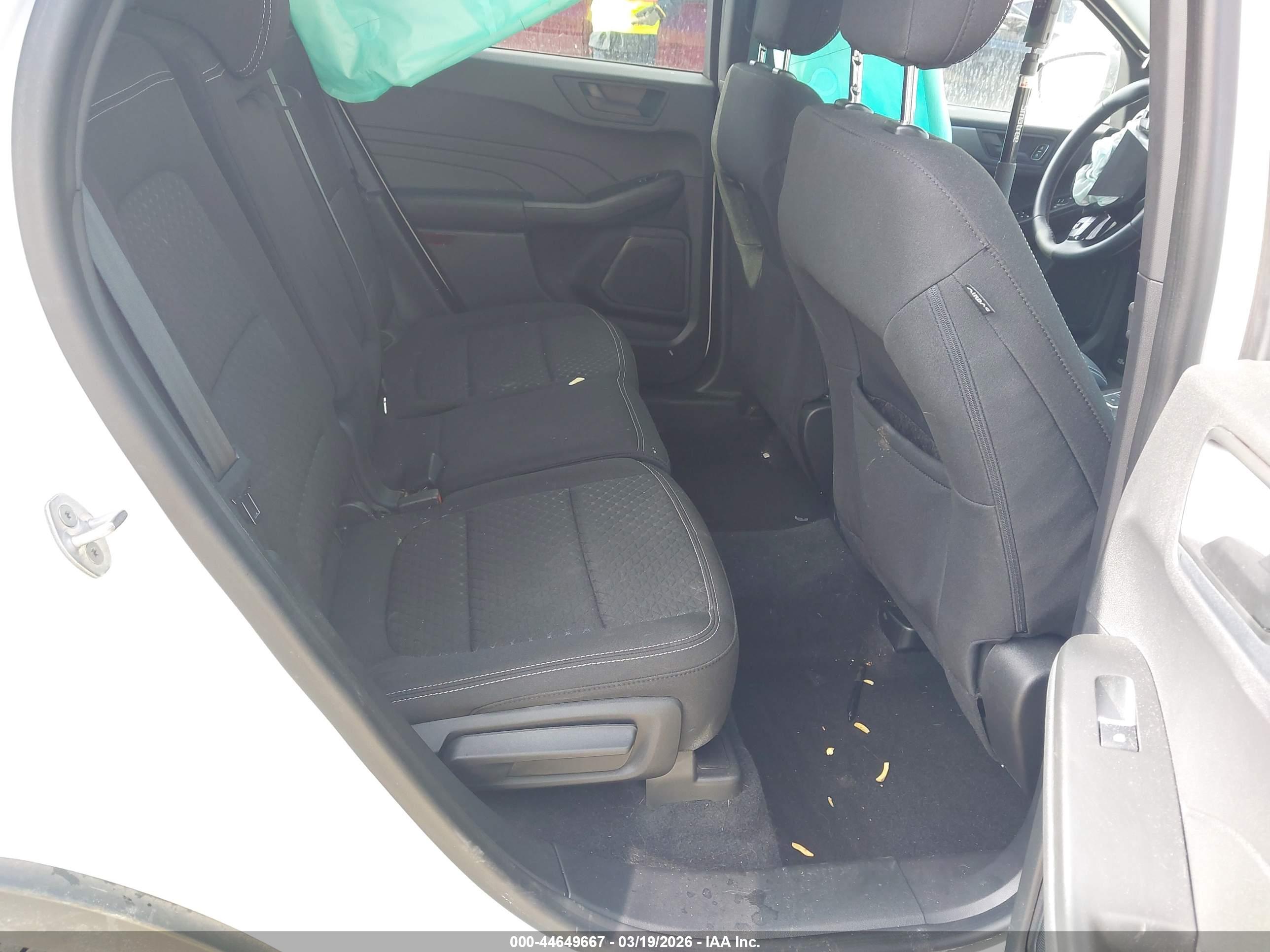 FORD ESCAPE image 8